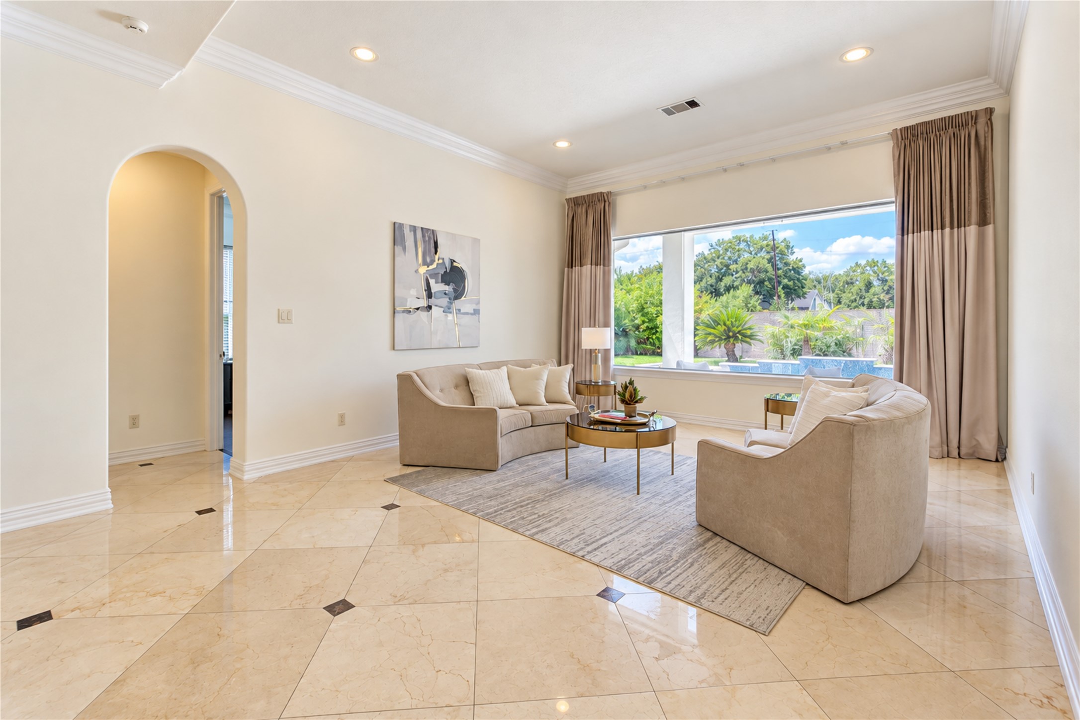14014 Hampton Cove Drive Property Photo 14