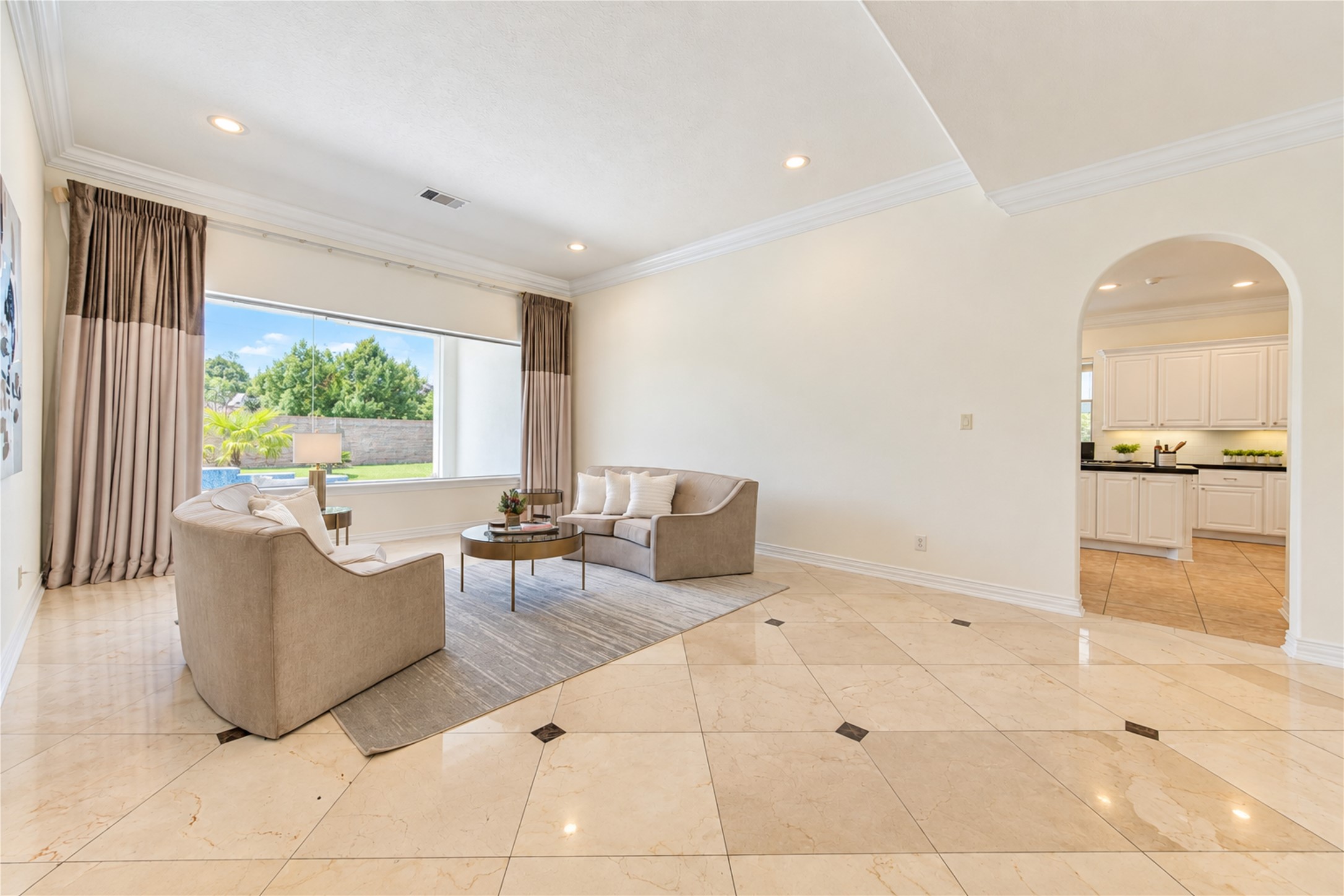14014 Hampton Cove Drive Property Photo 16