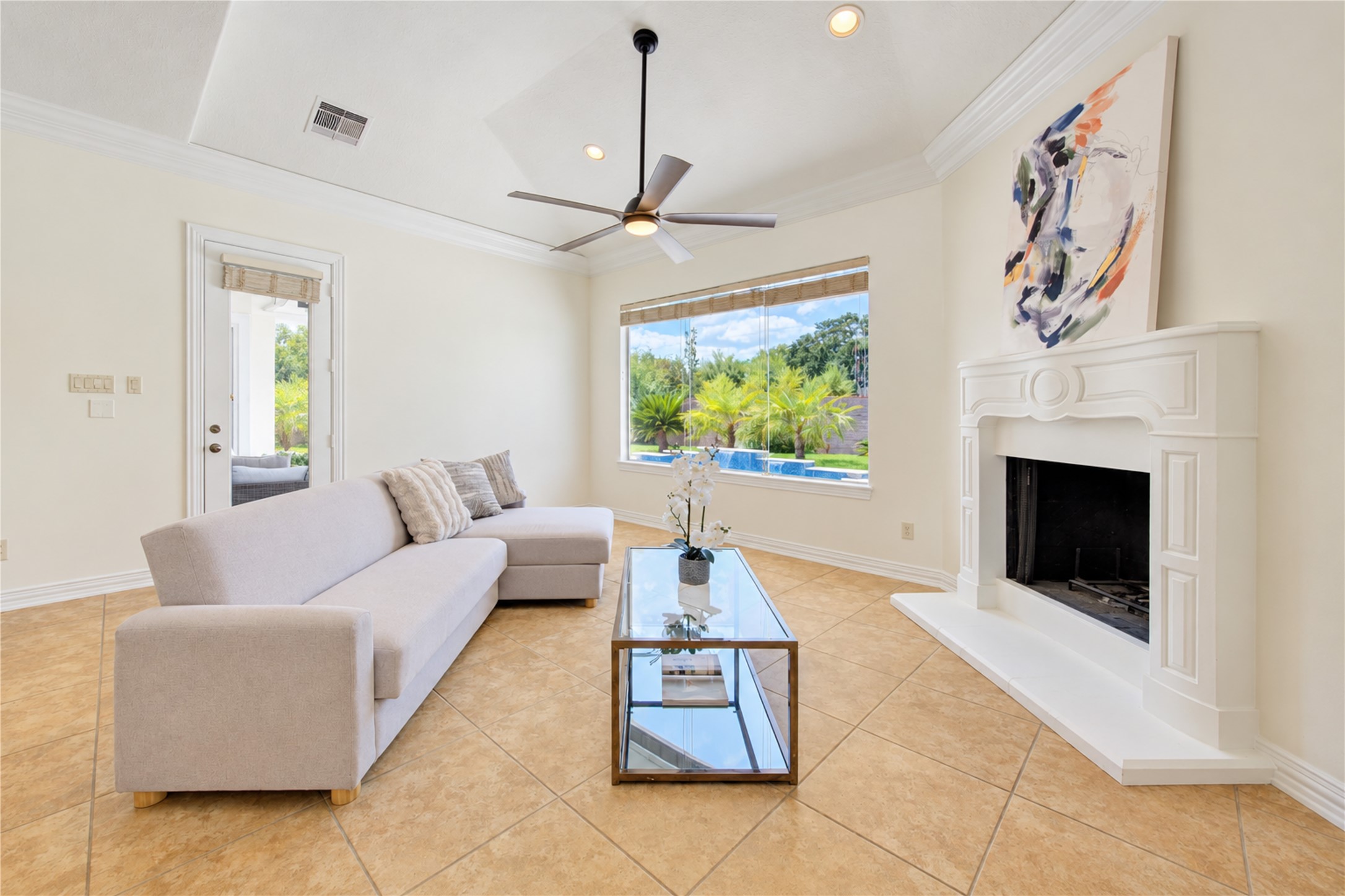 14014 Hampton Cove Drive Property Photo 25