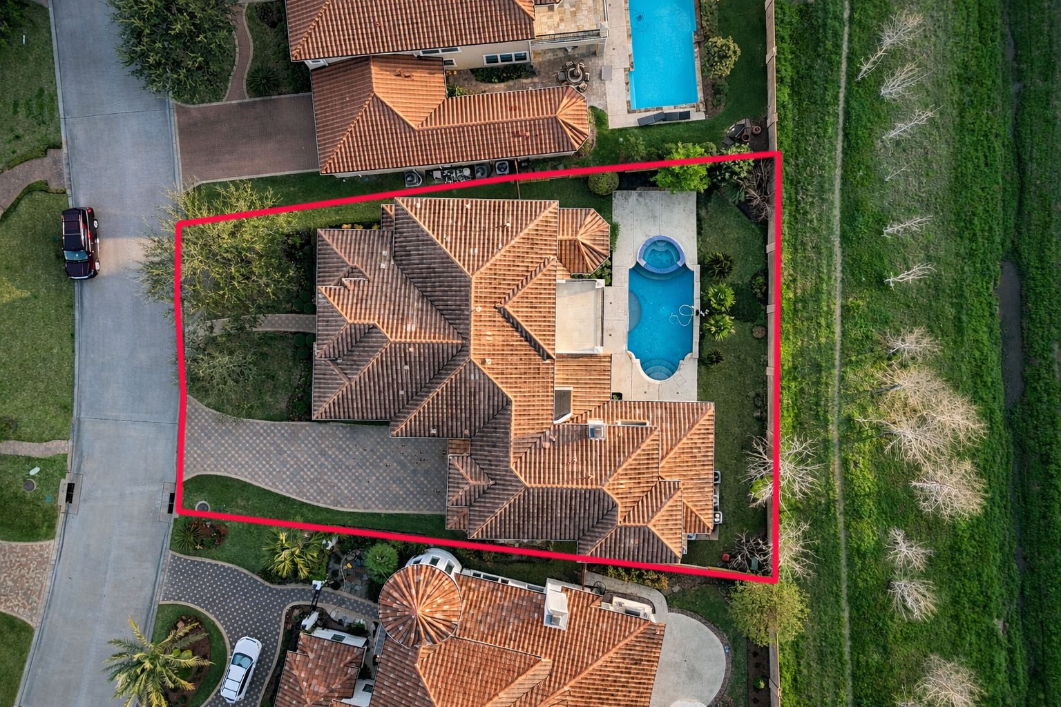 14014 Hampton Cove Drive Property Photo 37