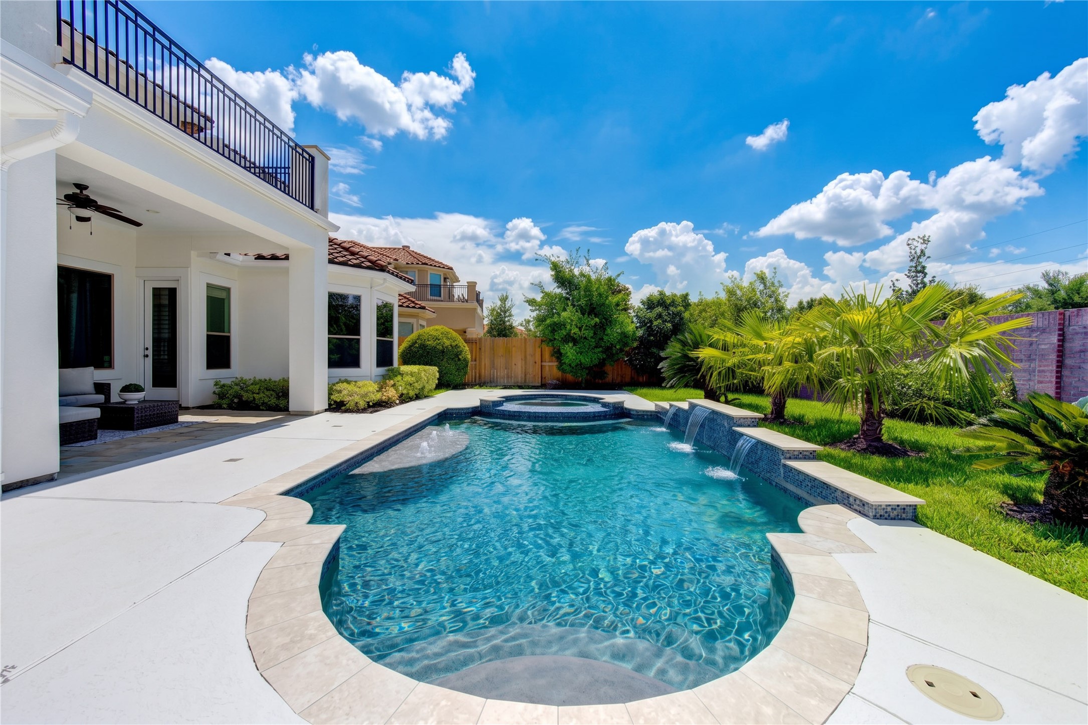 14014 Hampton Cove Drive Property Photo 42
