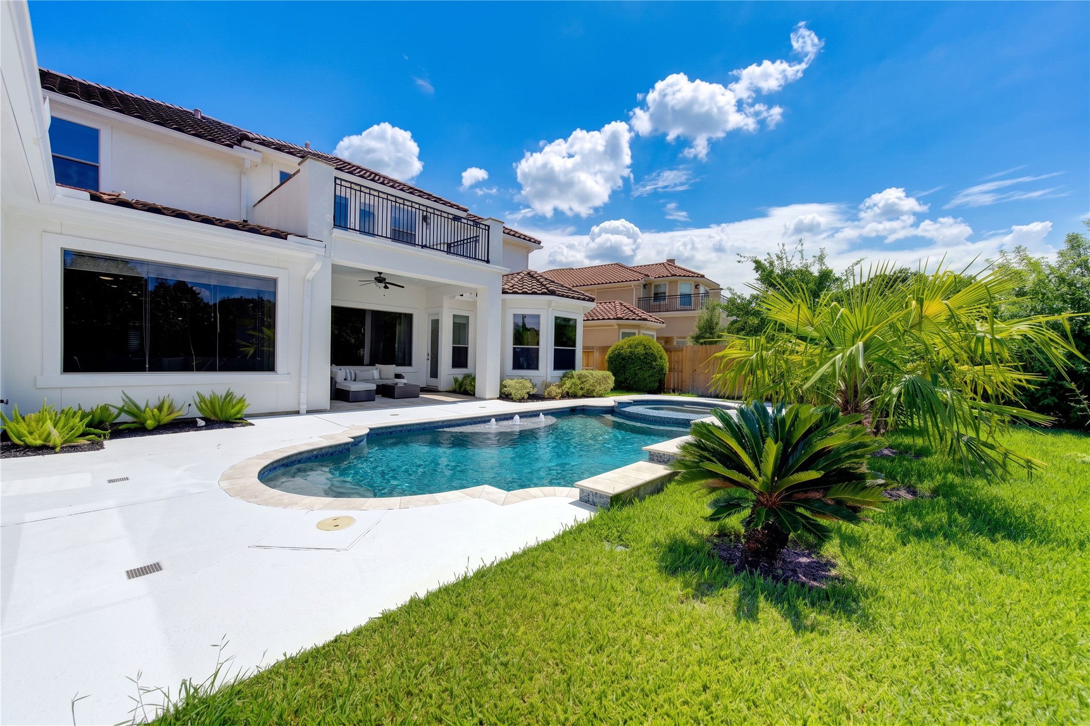 14014 Hampton Cove Drive Property Photo 43