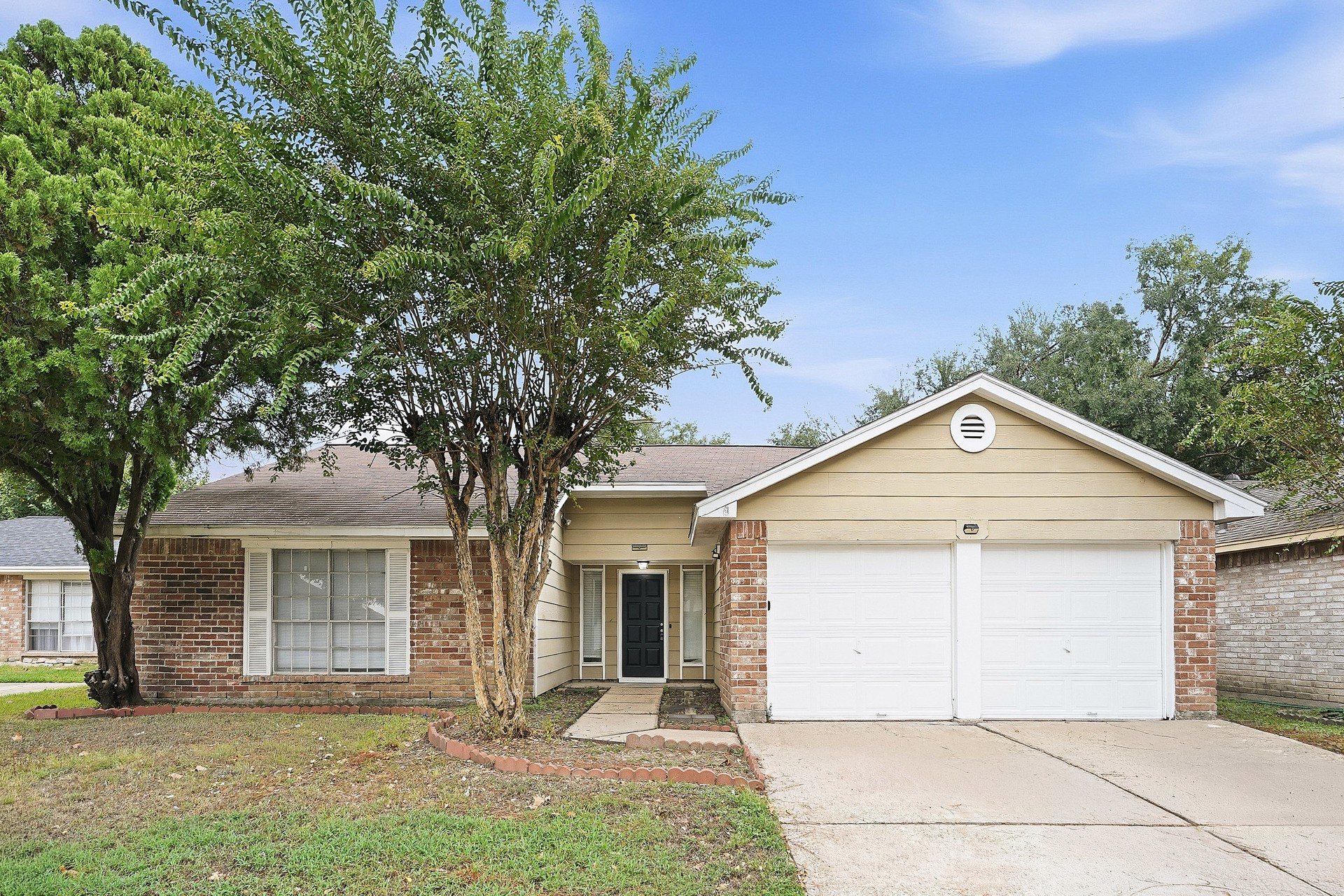 16410 Sky Blue Lane Property Photo 1