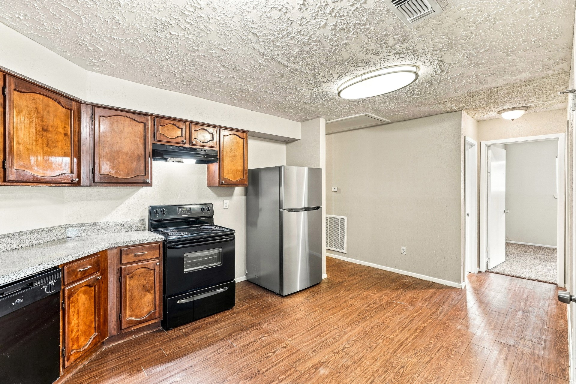 16410 Sky Blue Lane Property Photo 5