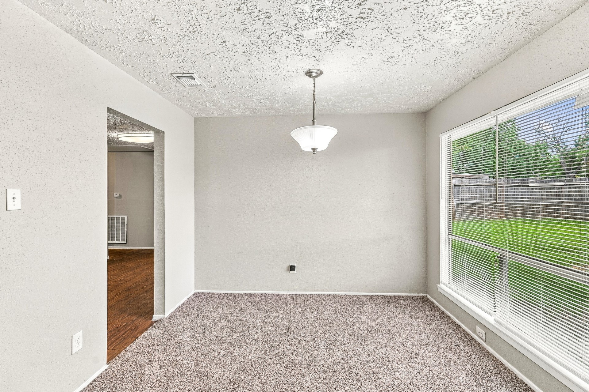 16410 Sky Blue Lane Property Photo 8