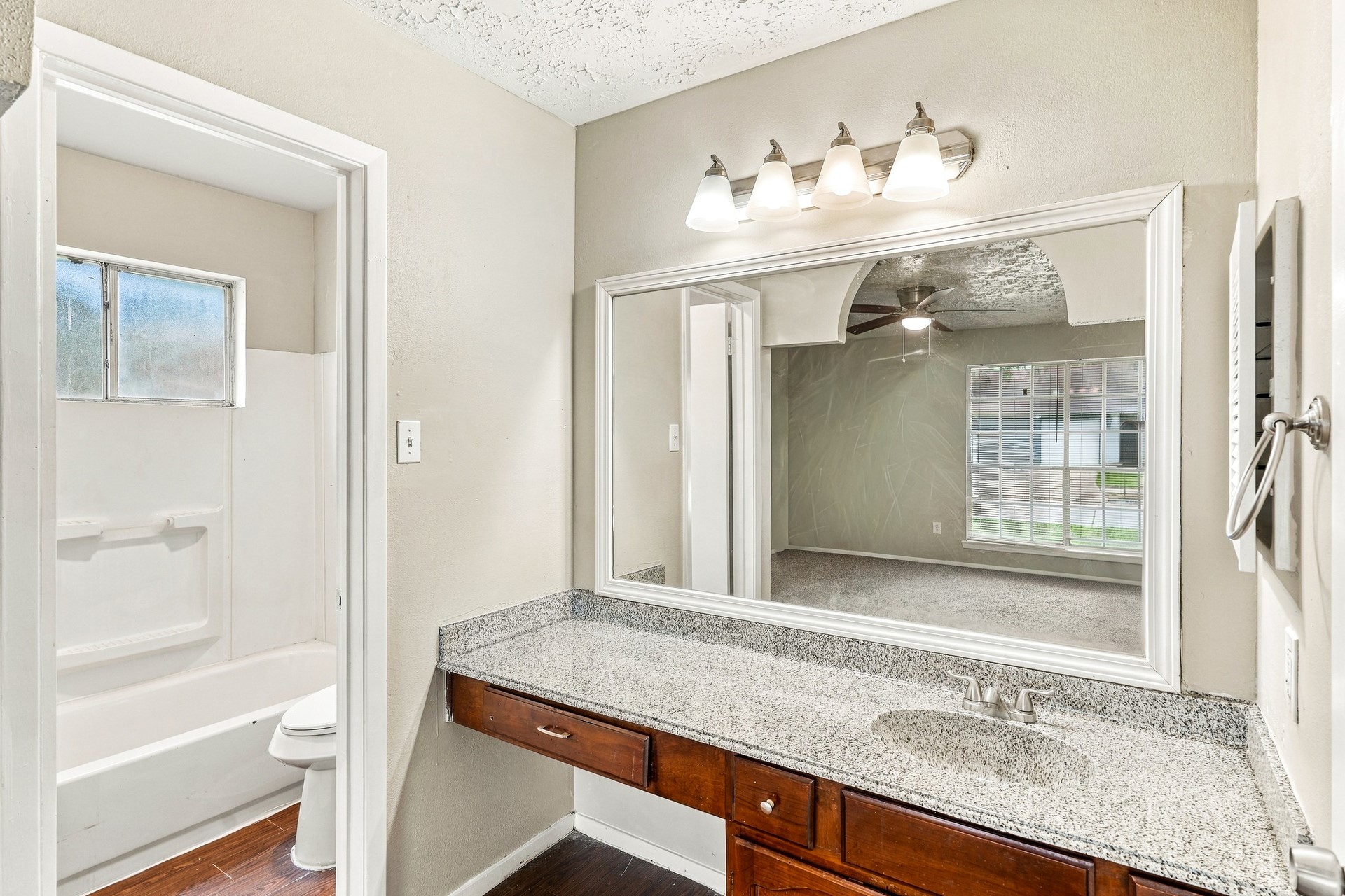 16410 Sky Blue Lane Property Photo 11