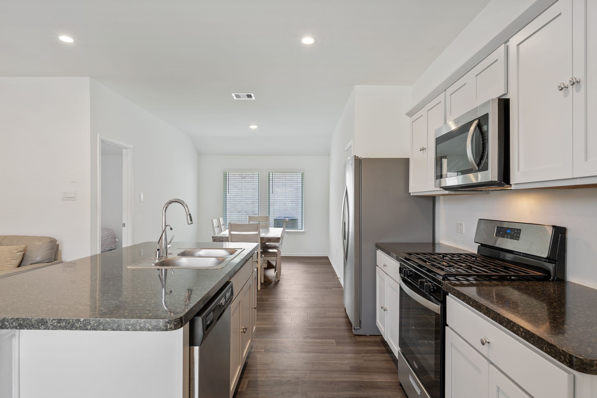 5203 Mossdale Bluff Lane Property Photo 7