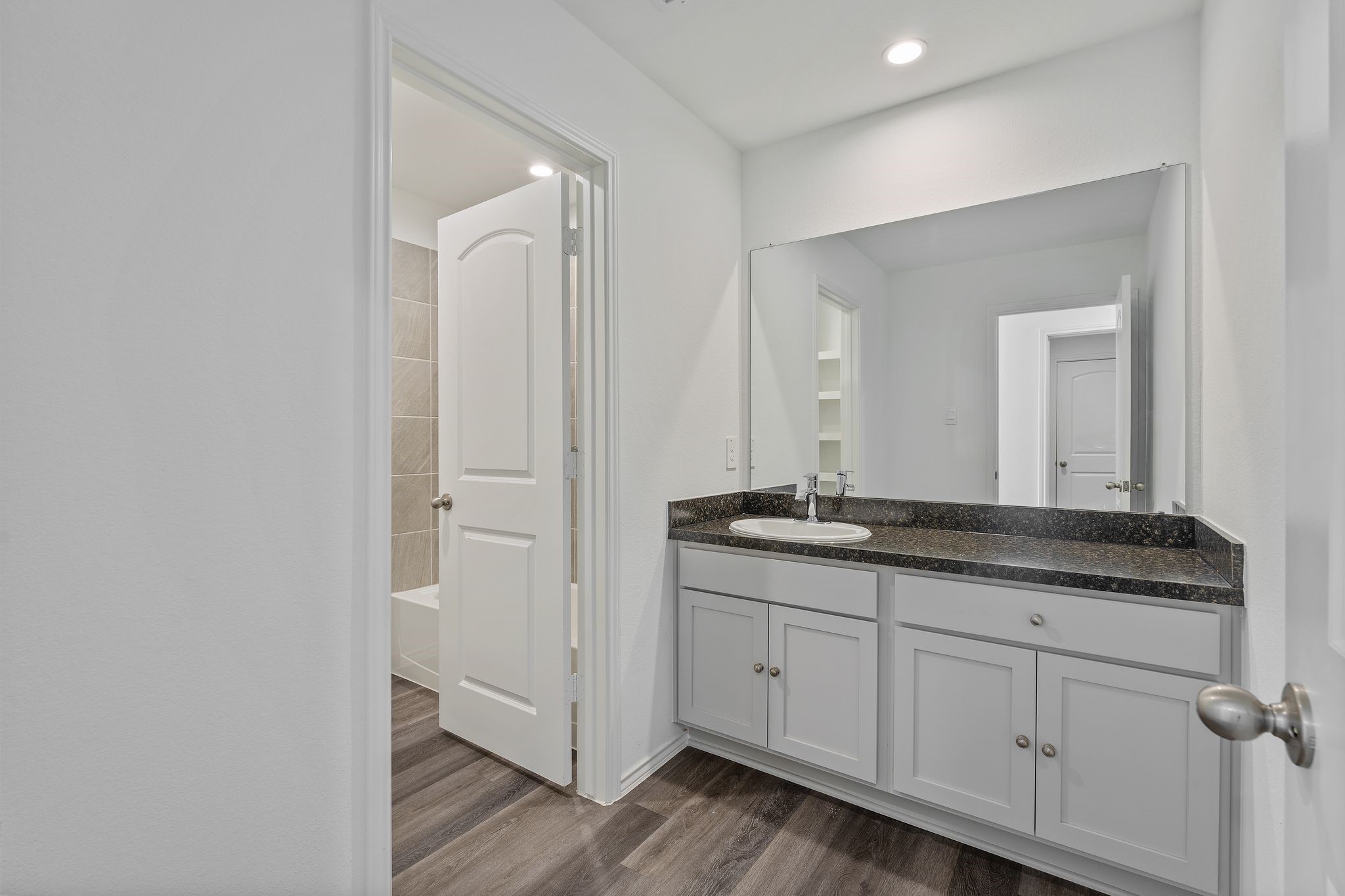 5203 Mossdale Bluff Lane Property Photo 13