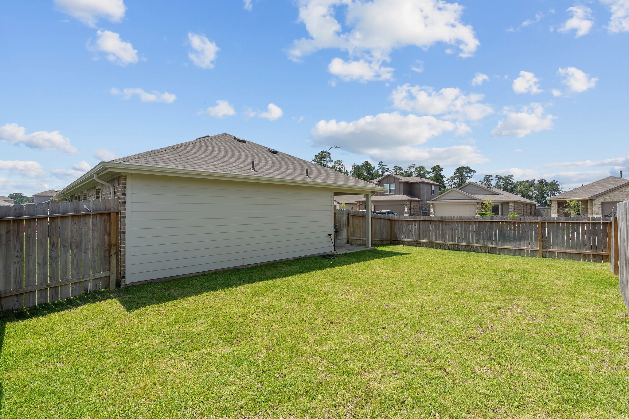 5203 Mossdale Bluff Lane Property Photo 24