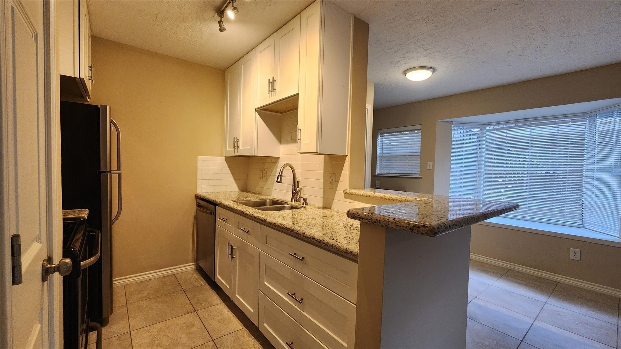 3224 Timmons Lane 129 Property Photo 5
