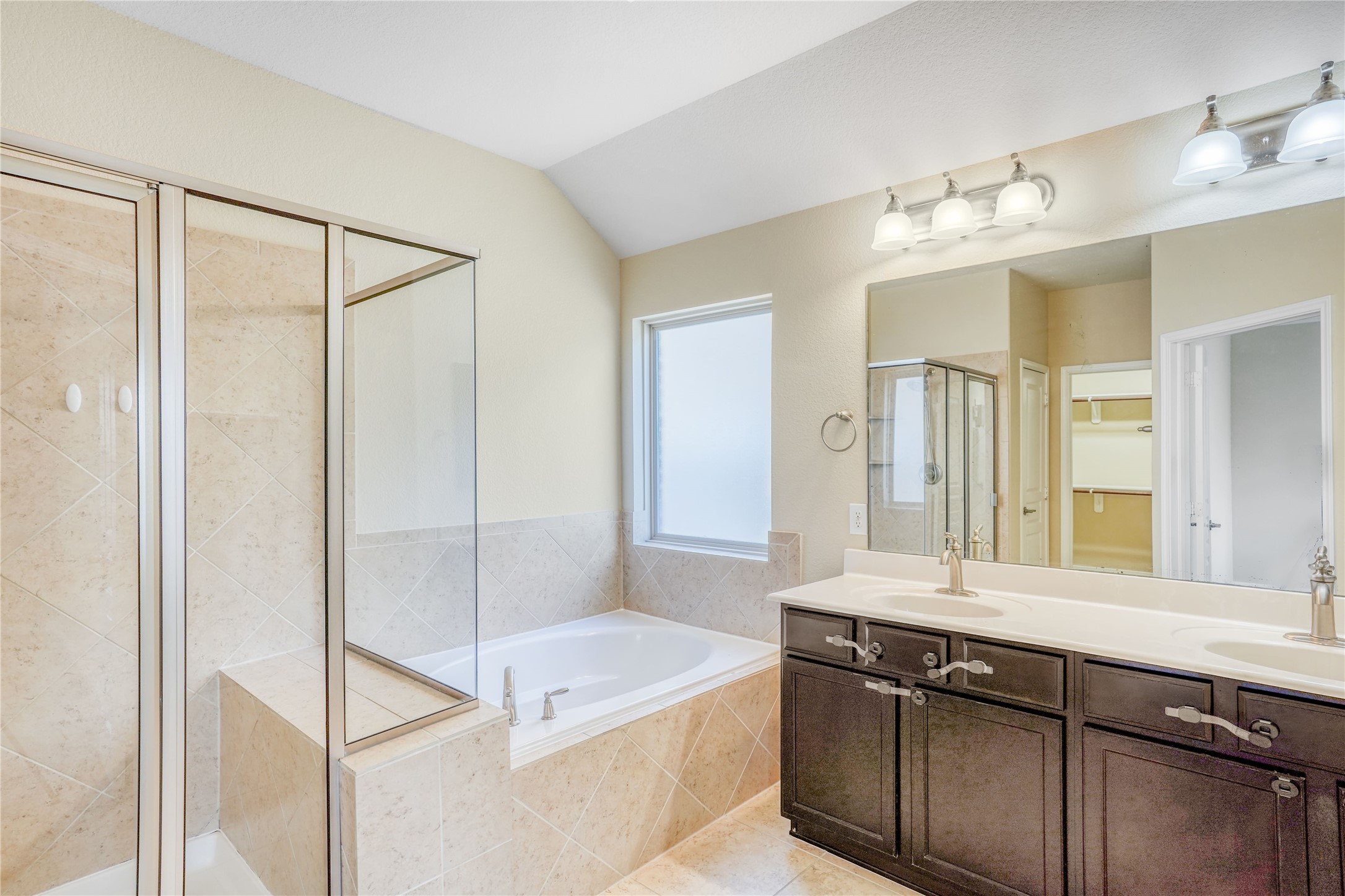 28270 Natalie Bend Road Property Photo 17
