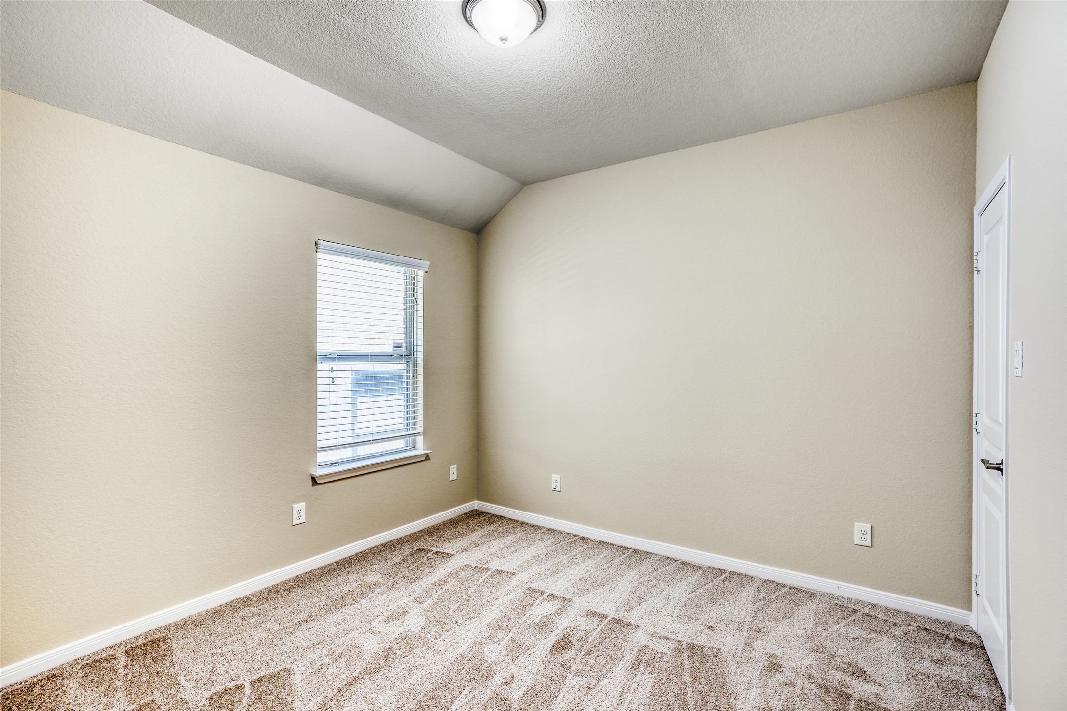 28270 Natalie Bend Road Property Photo 20