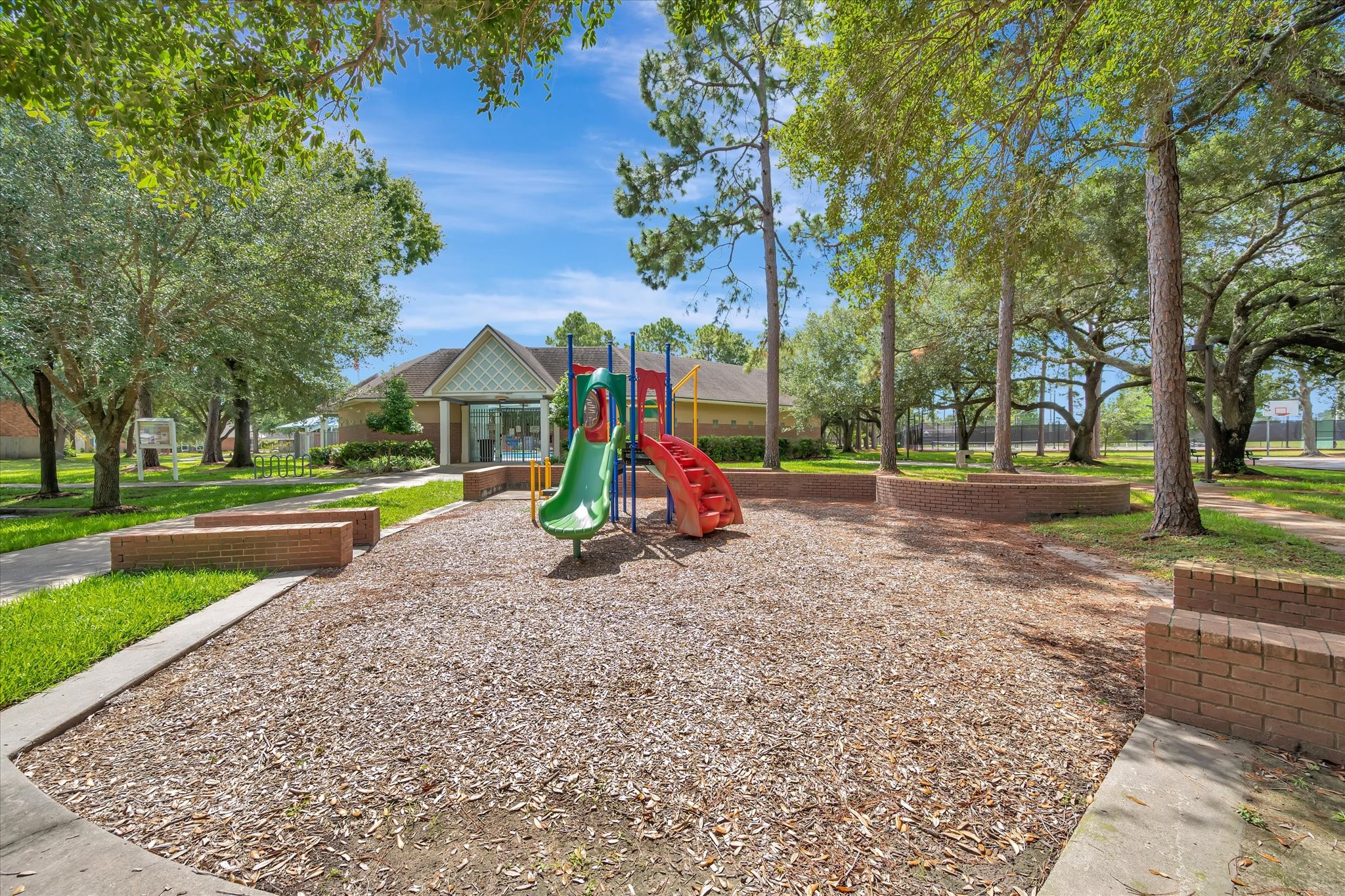 16531 Town Lake Court Property Photo 36