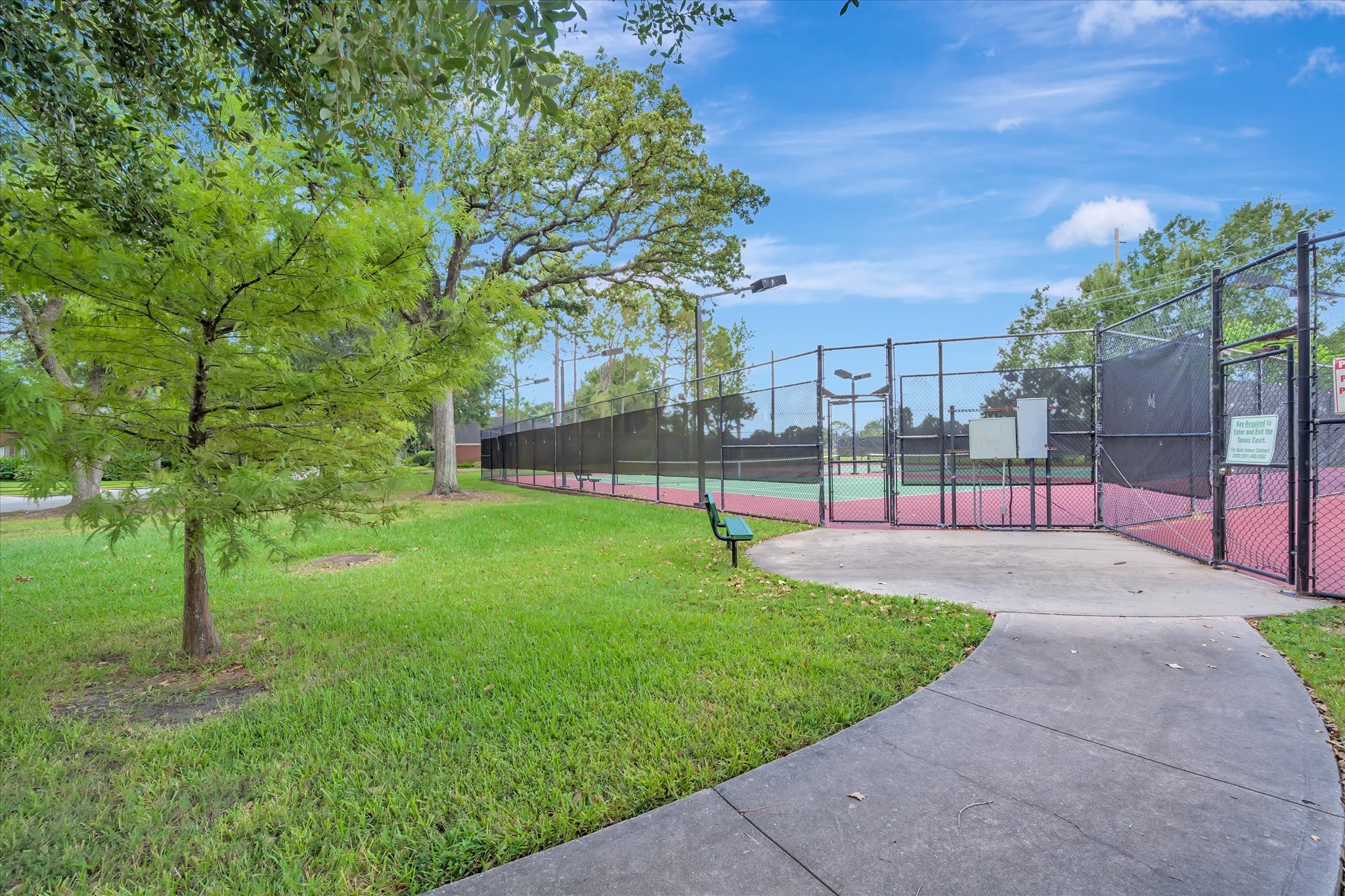 16531 Town Lake Court Property Photo 40