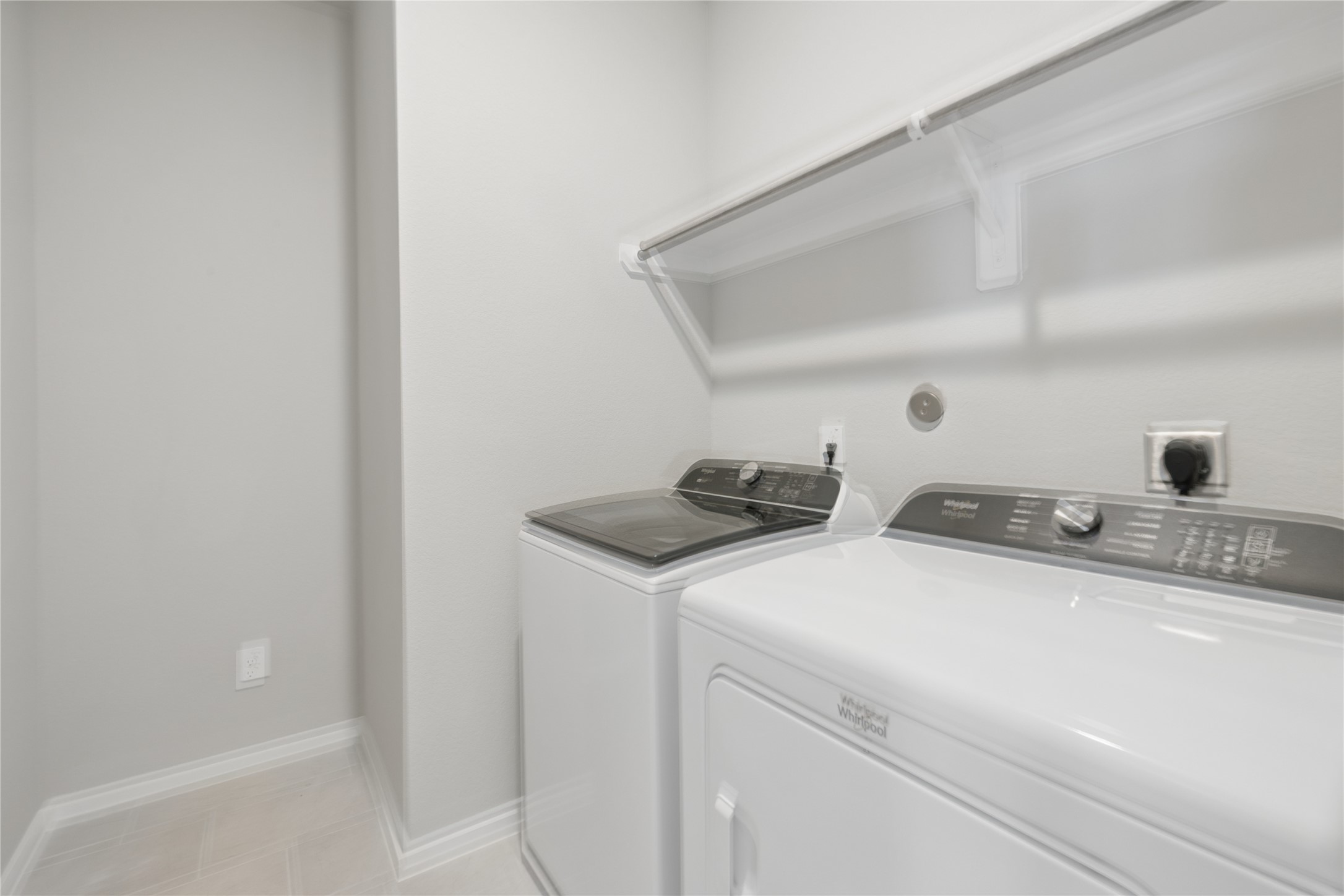 8206 Blackwell Cove Drive Property Photo 11