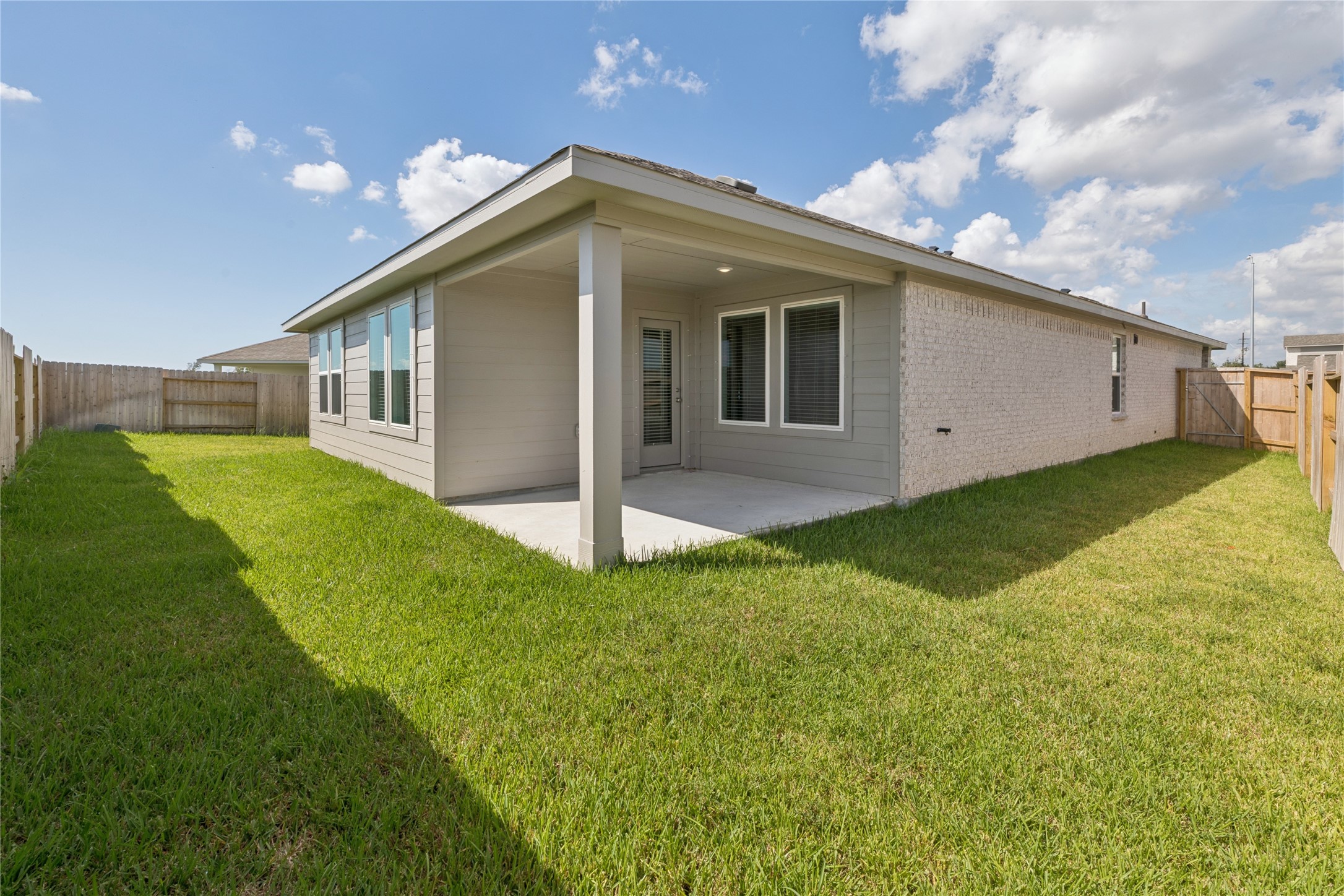 8206 Blackwell Cove Drive Property Photo 22
