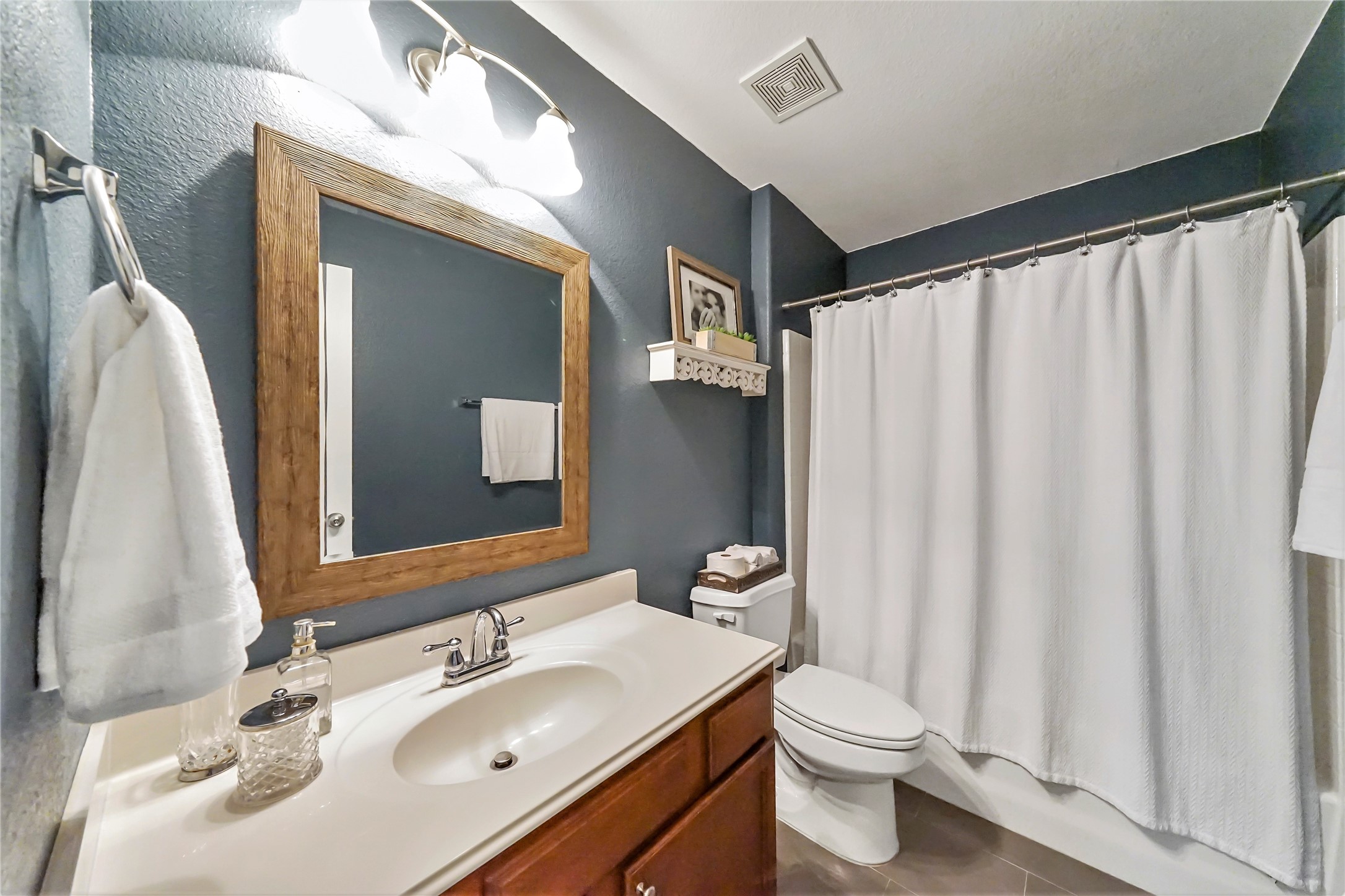 5224 La Rocco Way Property Photo 15