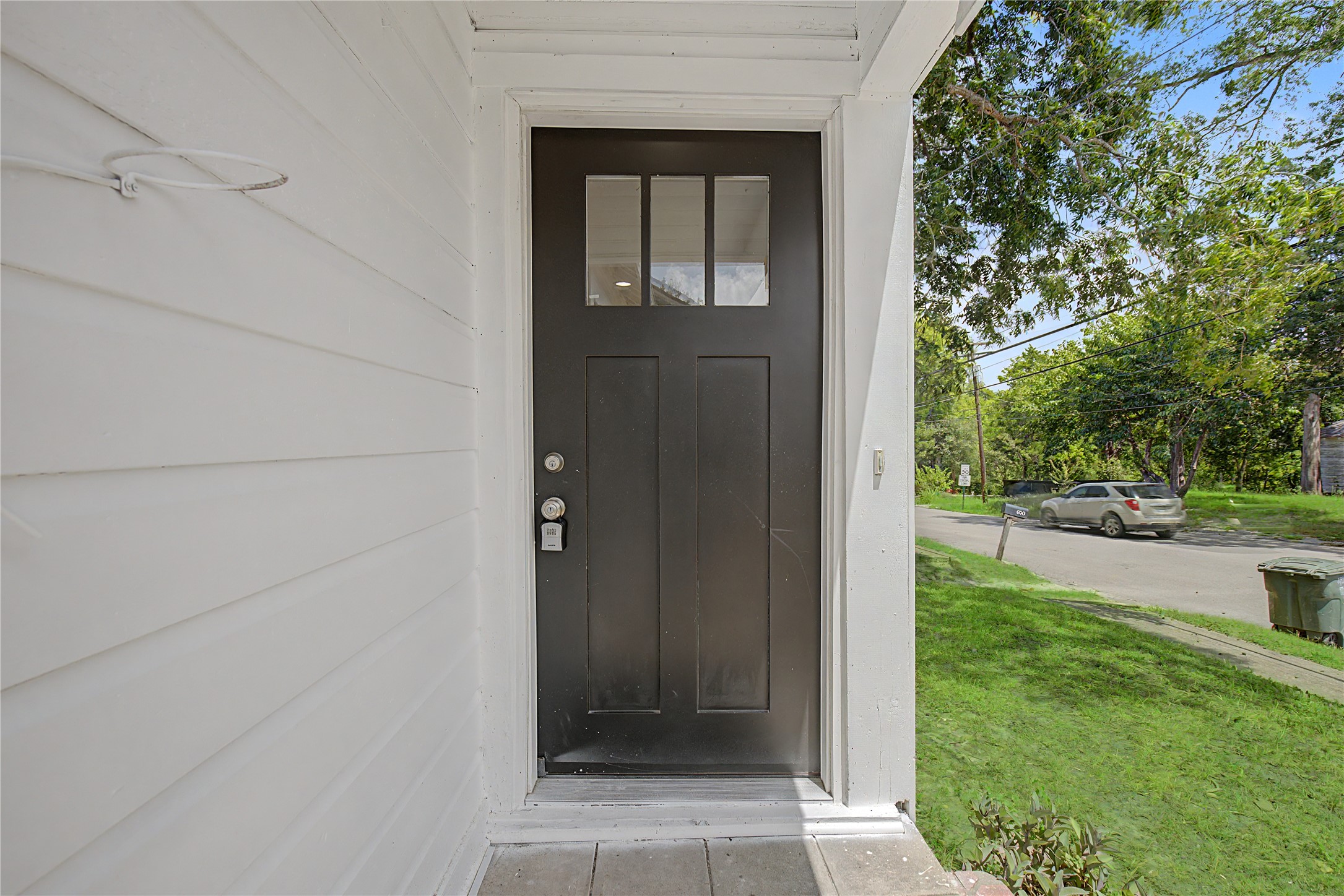 632 University Avenue Property Photo 3