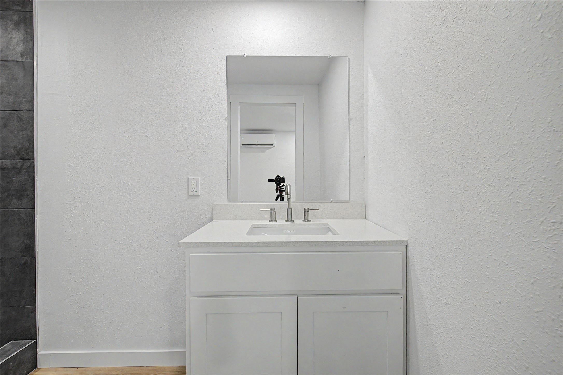 632 University Avenue Property Photo 11