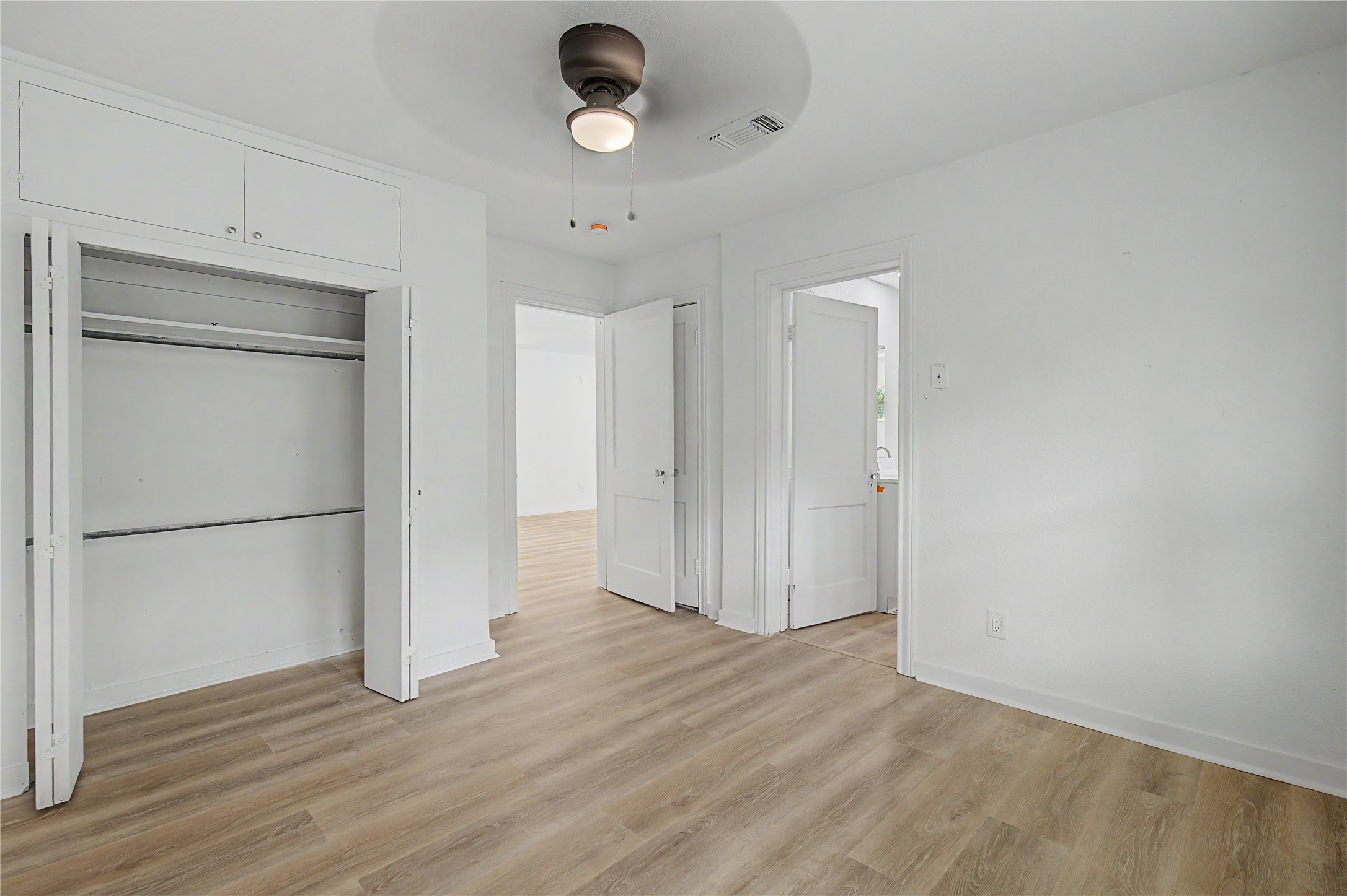 632 University Avenue Property Photo 14