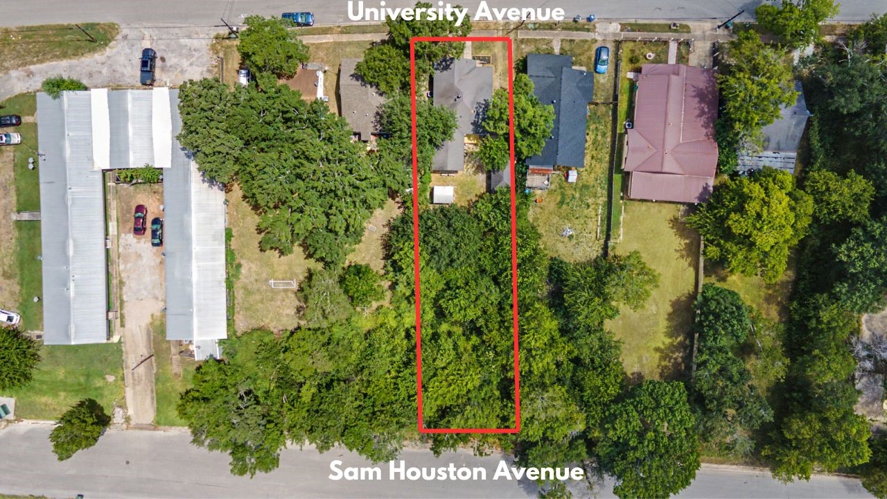632 University Avenue Property Photo 27
