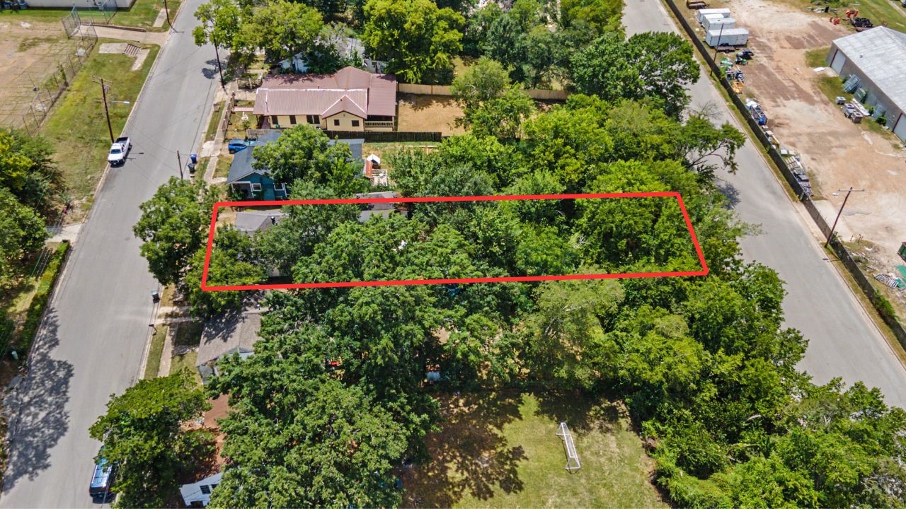 632 University Avenue Property Photo 28