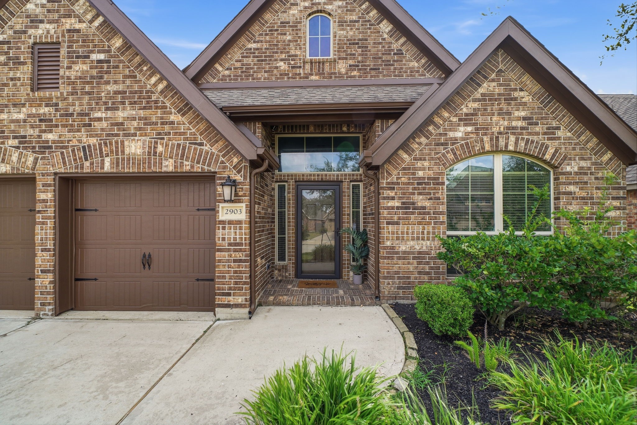 2903 Thornridge Bend Court Property Photo 2