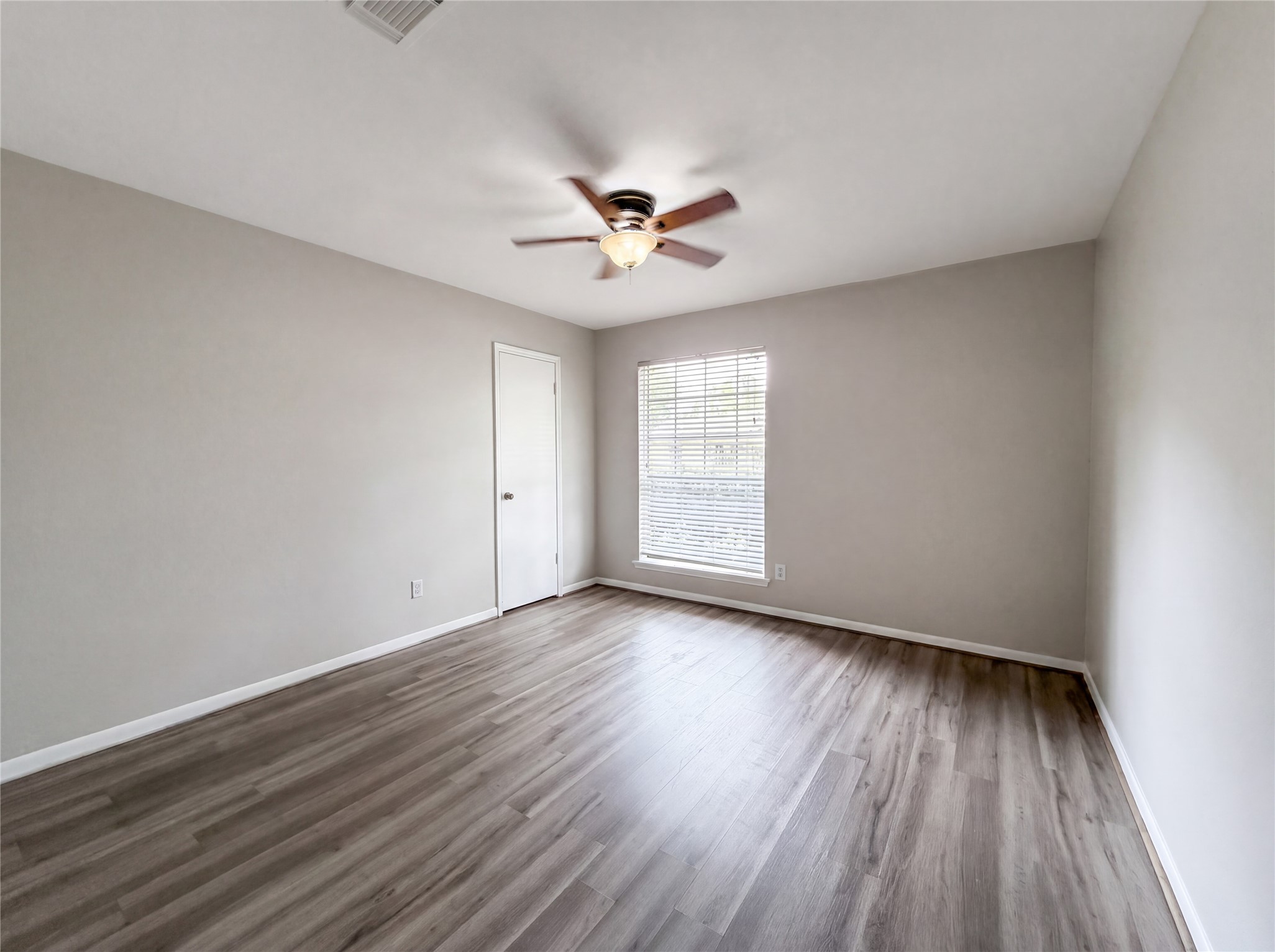 9606 Ballin David Drive Property Photo 13