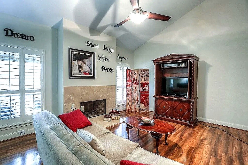 1100 Augusta Drive 80 Property Photo 8
