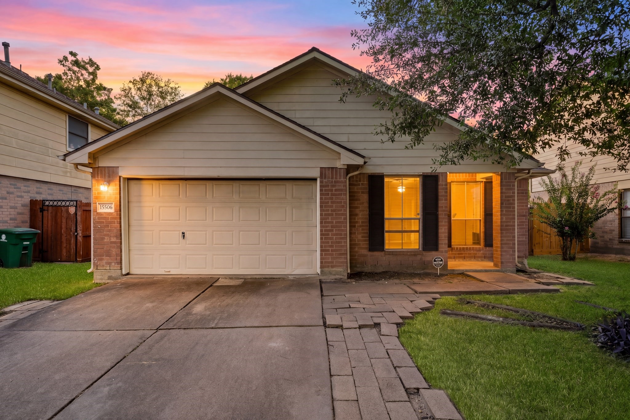15506 Appleridge Drive Property Photo 1