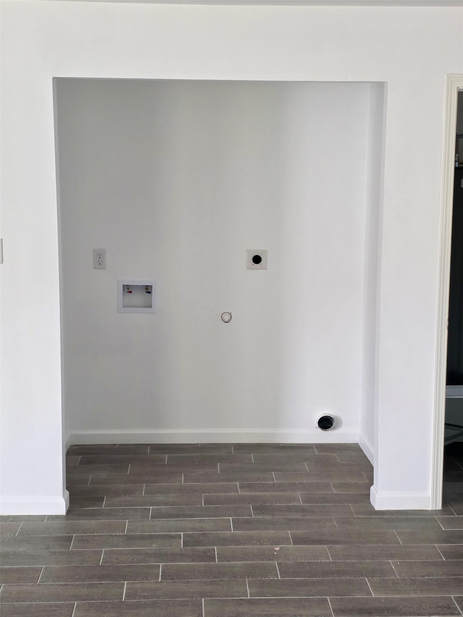 915 24th Street Property Photo 6