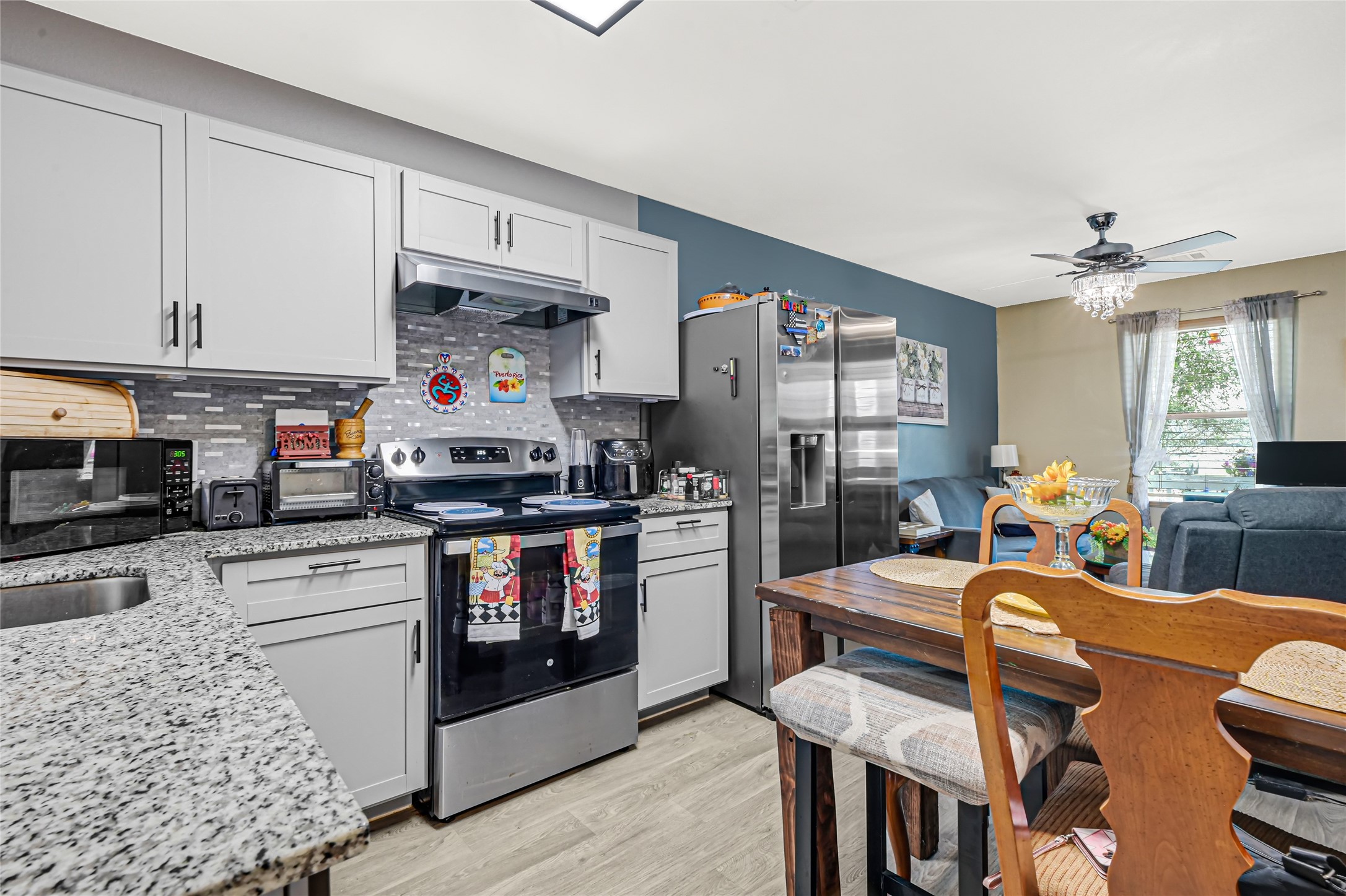 16539 Jasmine Marie Place Property Photo 3