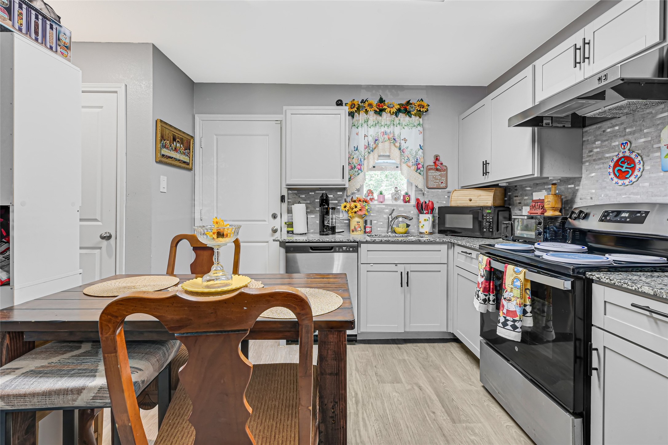 16539 Jasmine Marie Place Property Photo 13
