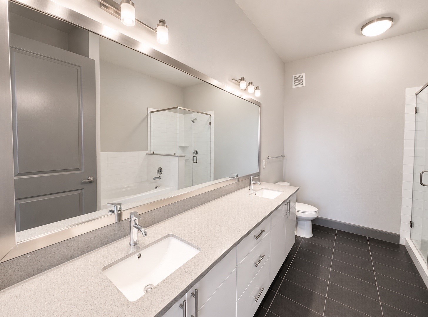 3788 Richmond Avenue 1369 Property Photo 5