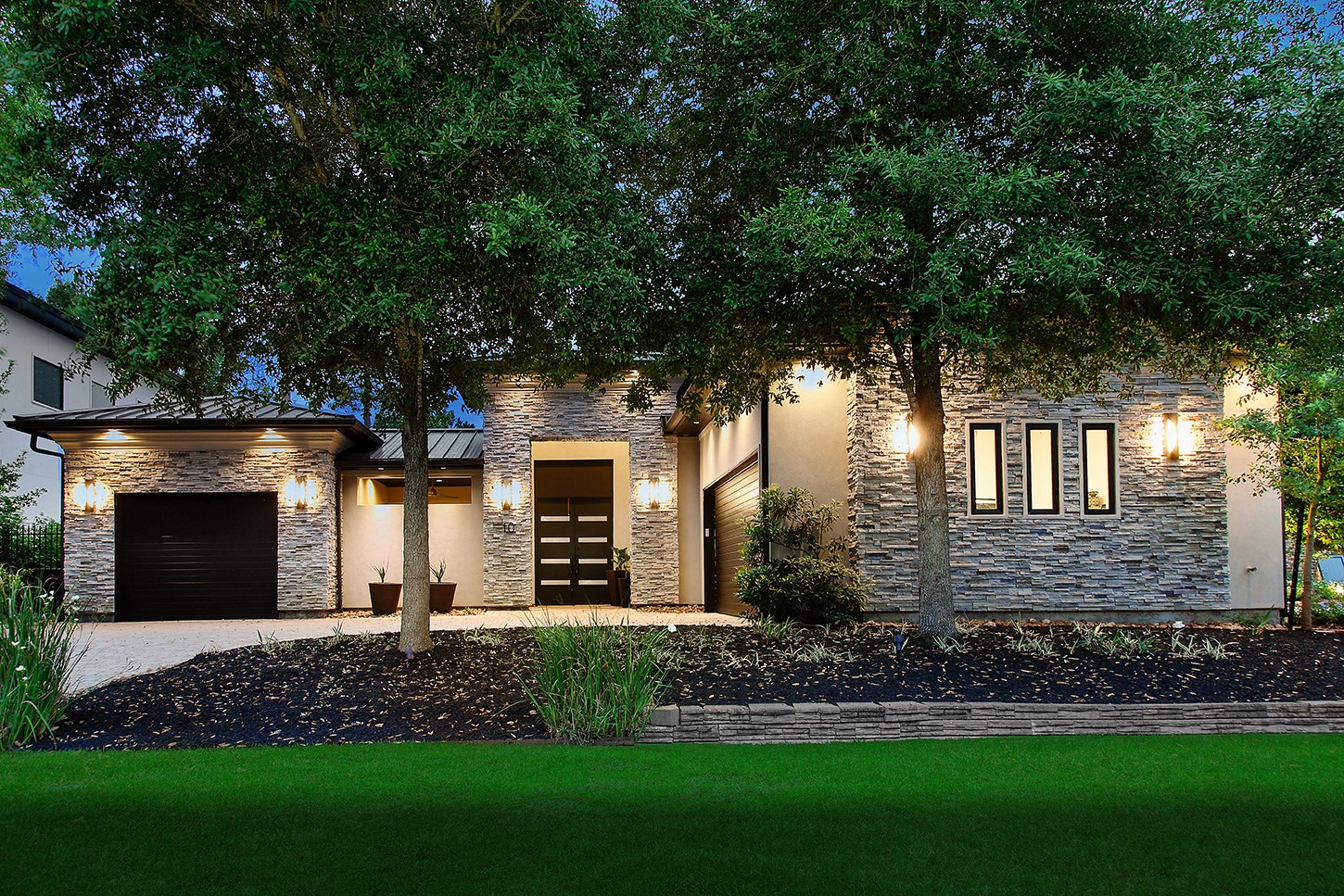 10 Kingscote Way Property Photo