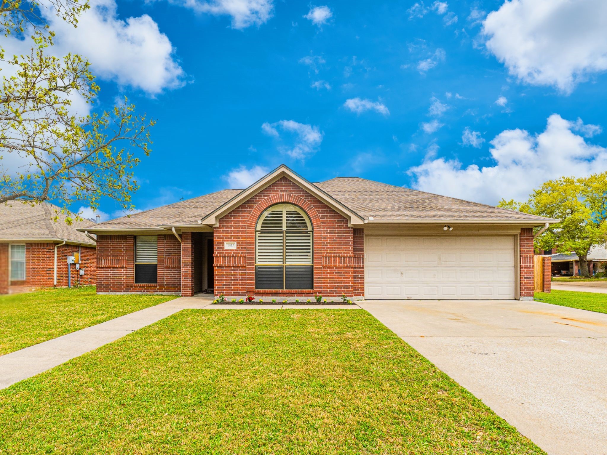 1410 26th Avenue N Property Photo