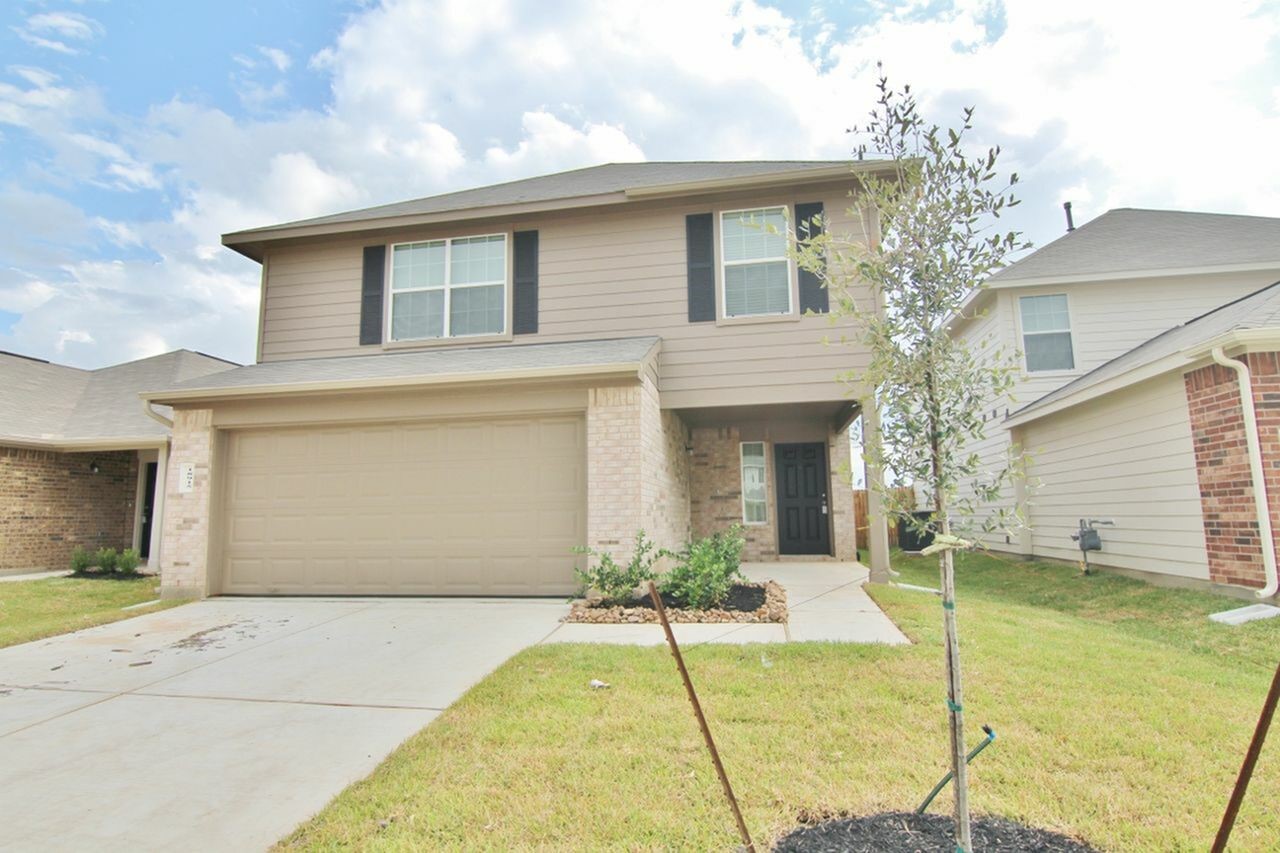 18915 Venito Drive Property Photo 1