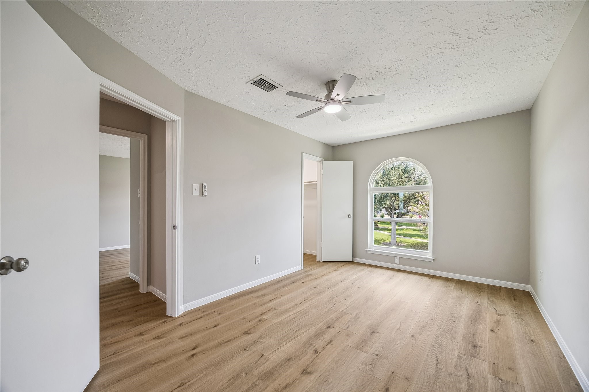 26 Chapparal Court Property Photo 10