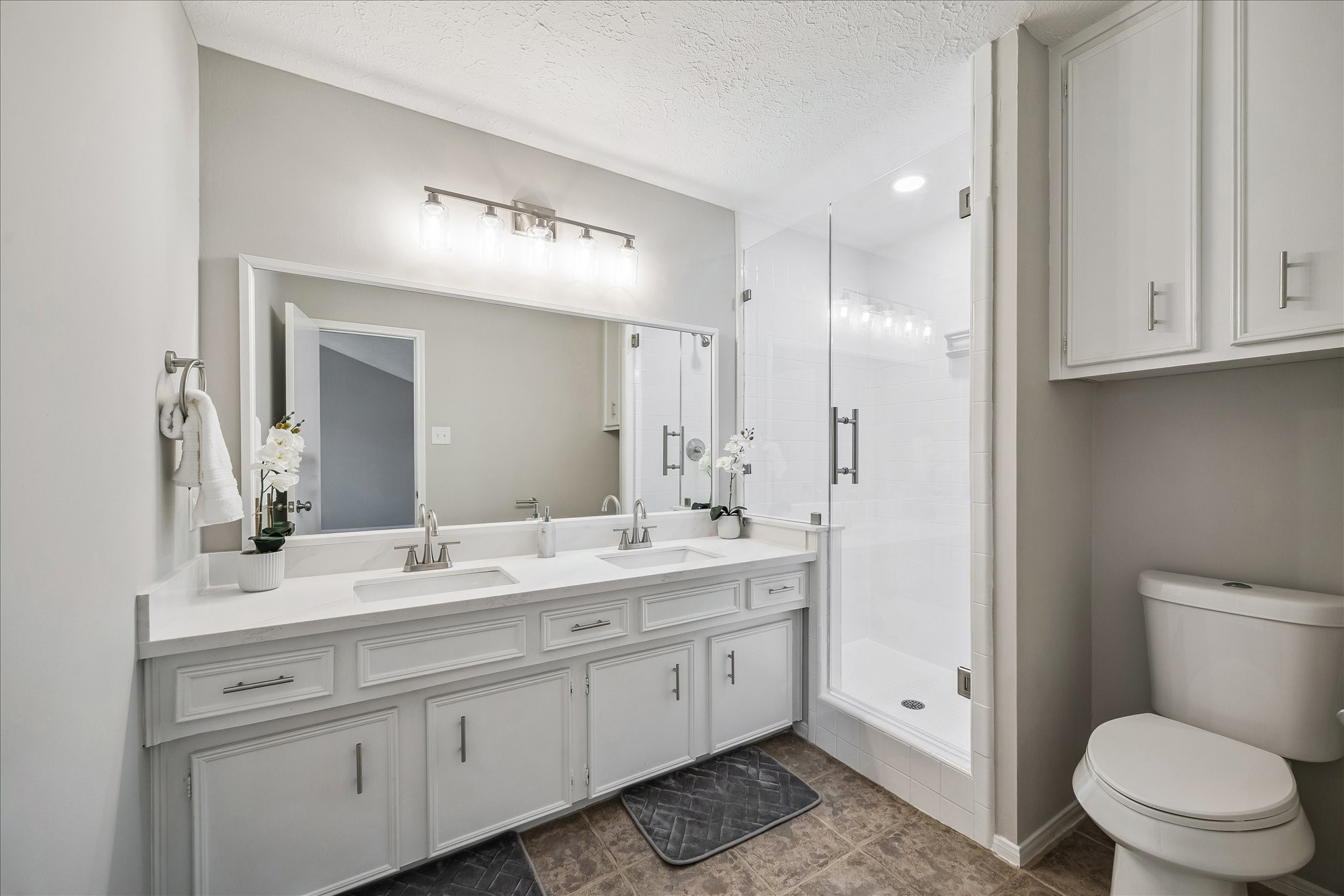 26 Chapparal Court Property Photo 14