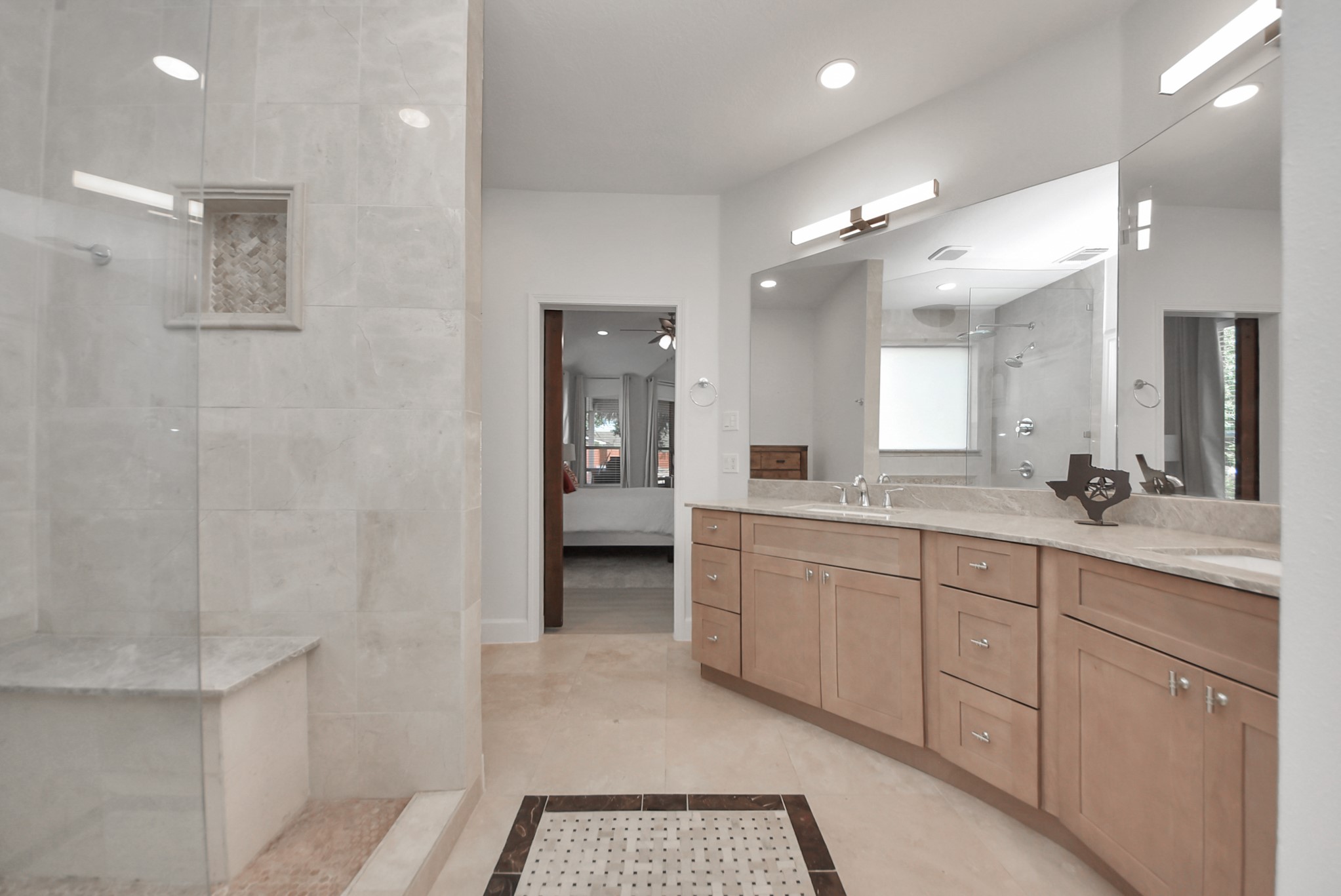 1810 Blue Water Bay Drive Property Photo 14