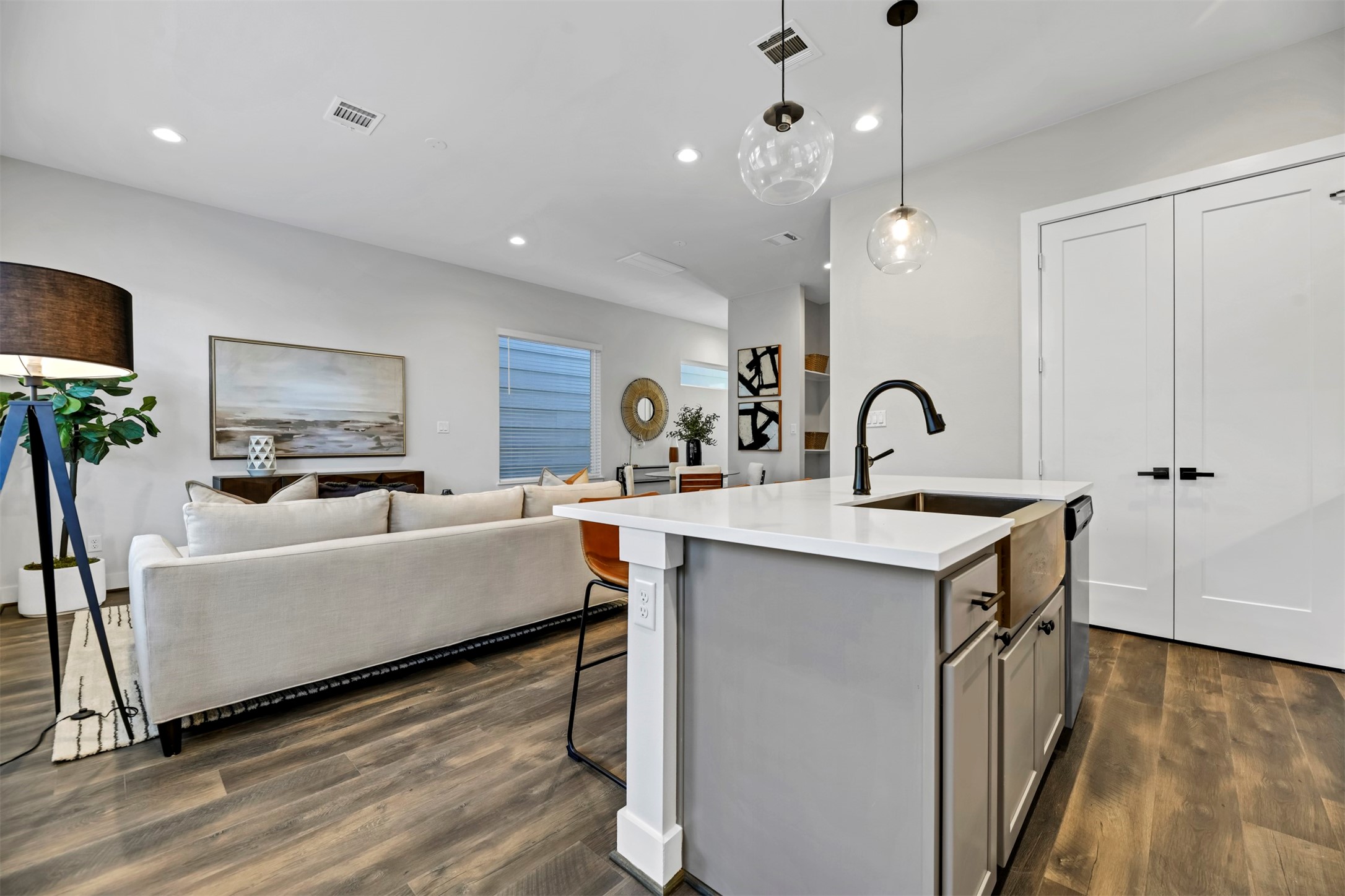 5721 White Magnolia Street Property Photo 10
