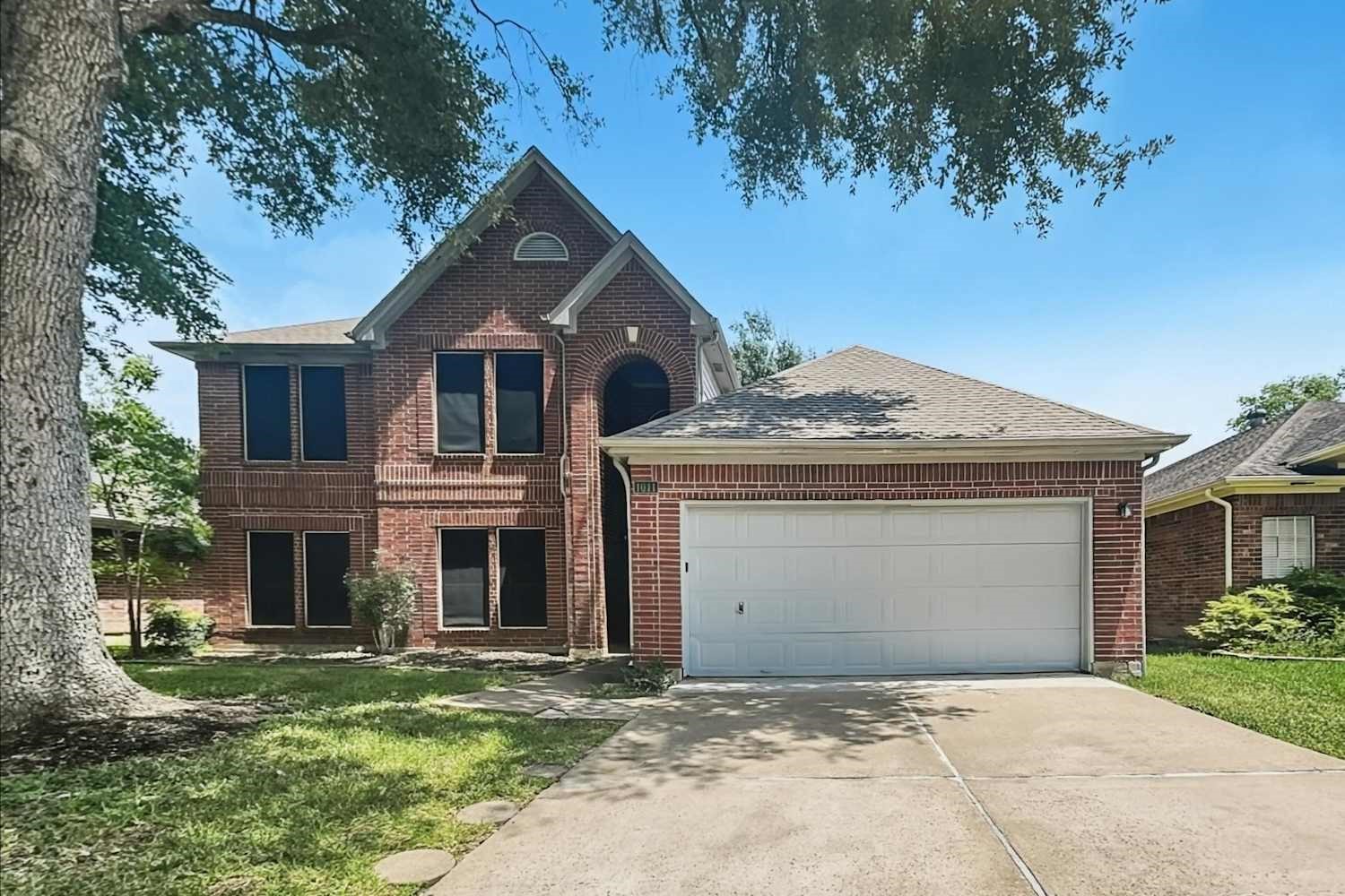 1011 Wentworth Drive Property Photo 1