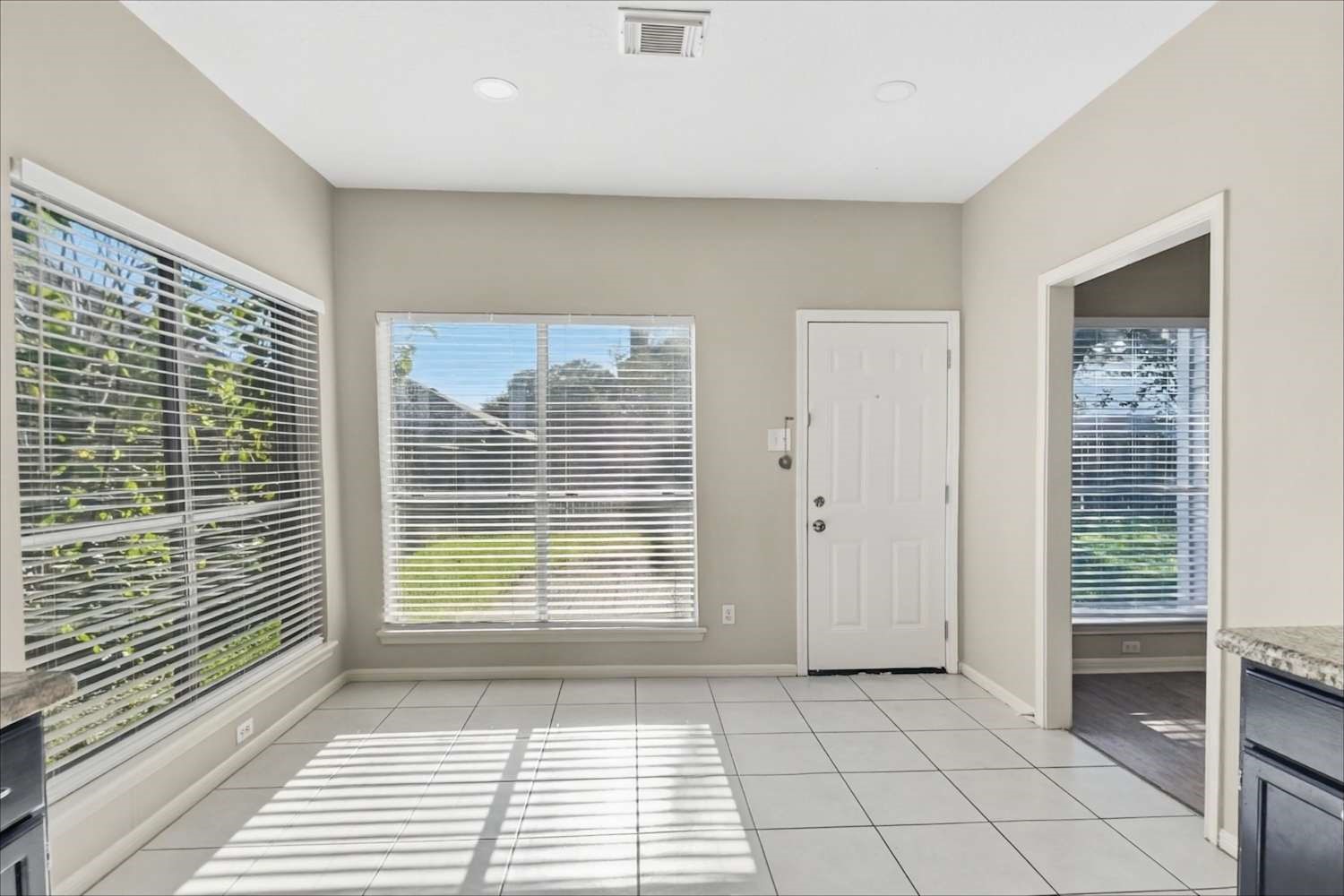 1011 Wentworth Drive Property Photo 8