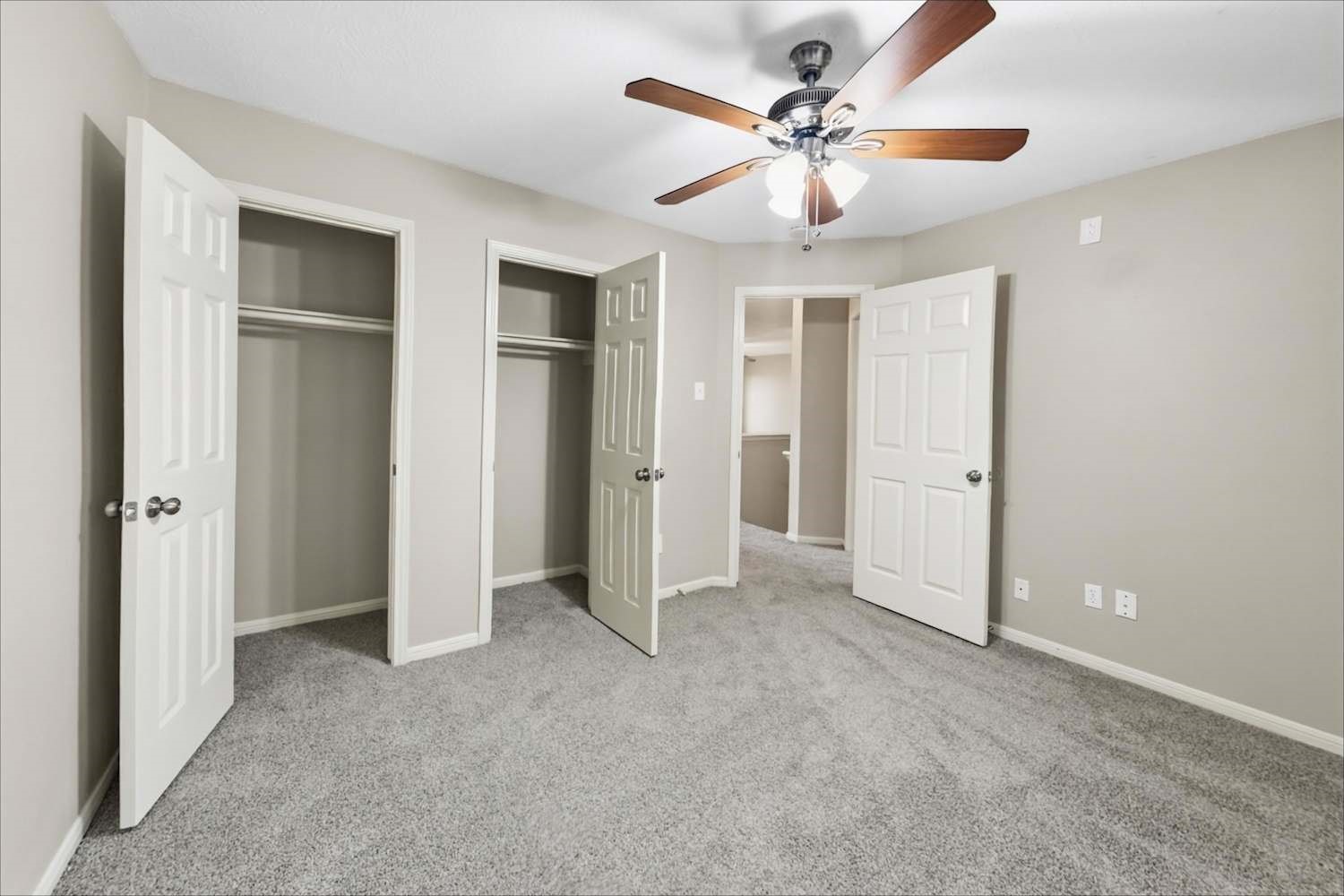 1011 Wentworth Drive Property Photo 14