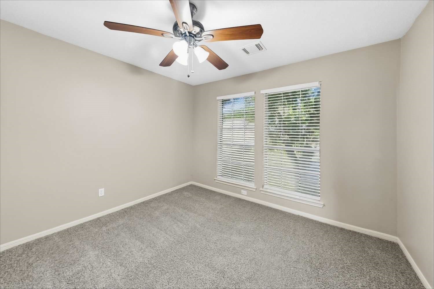 1011 Wentworth Drive Property Photo 15