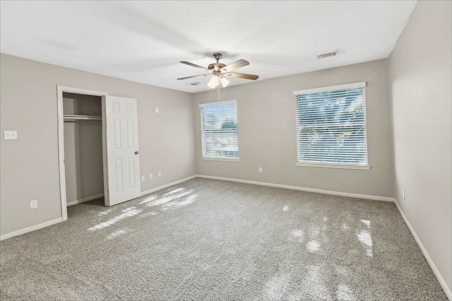 1011 Wentworth Drive Property Photo 17