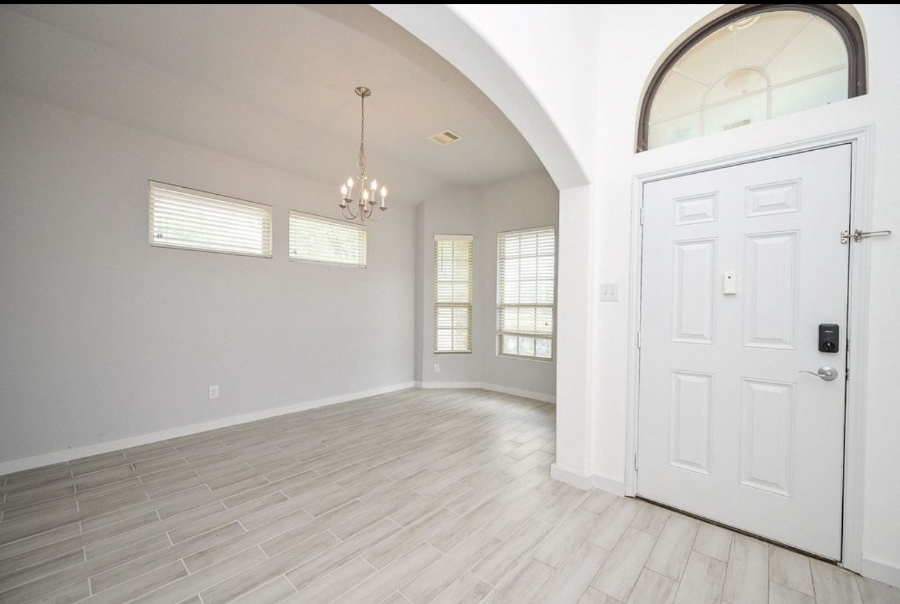 5519 Misted Jasmine Court Property Photo 7