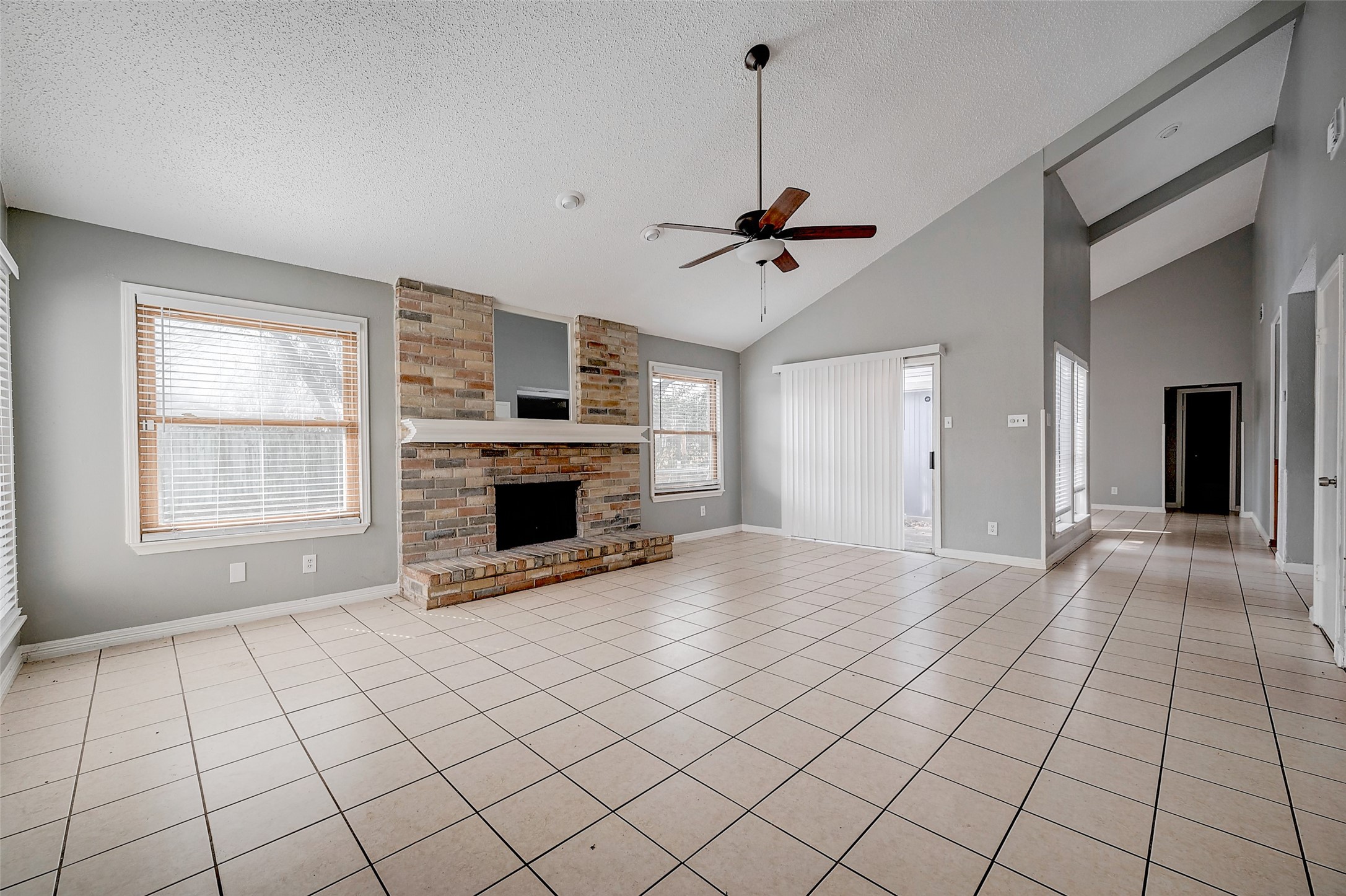 13850 Walnut Hollow Lane Property Photo 5
