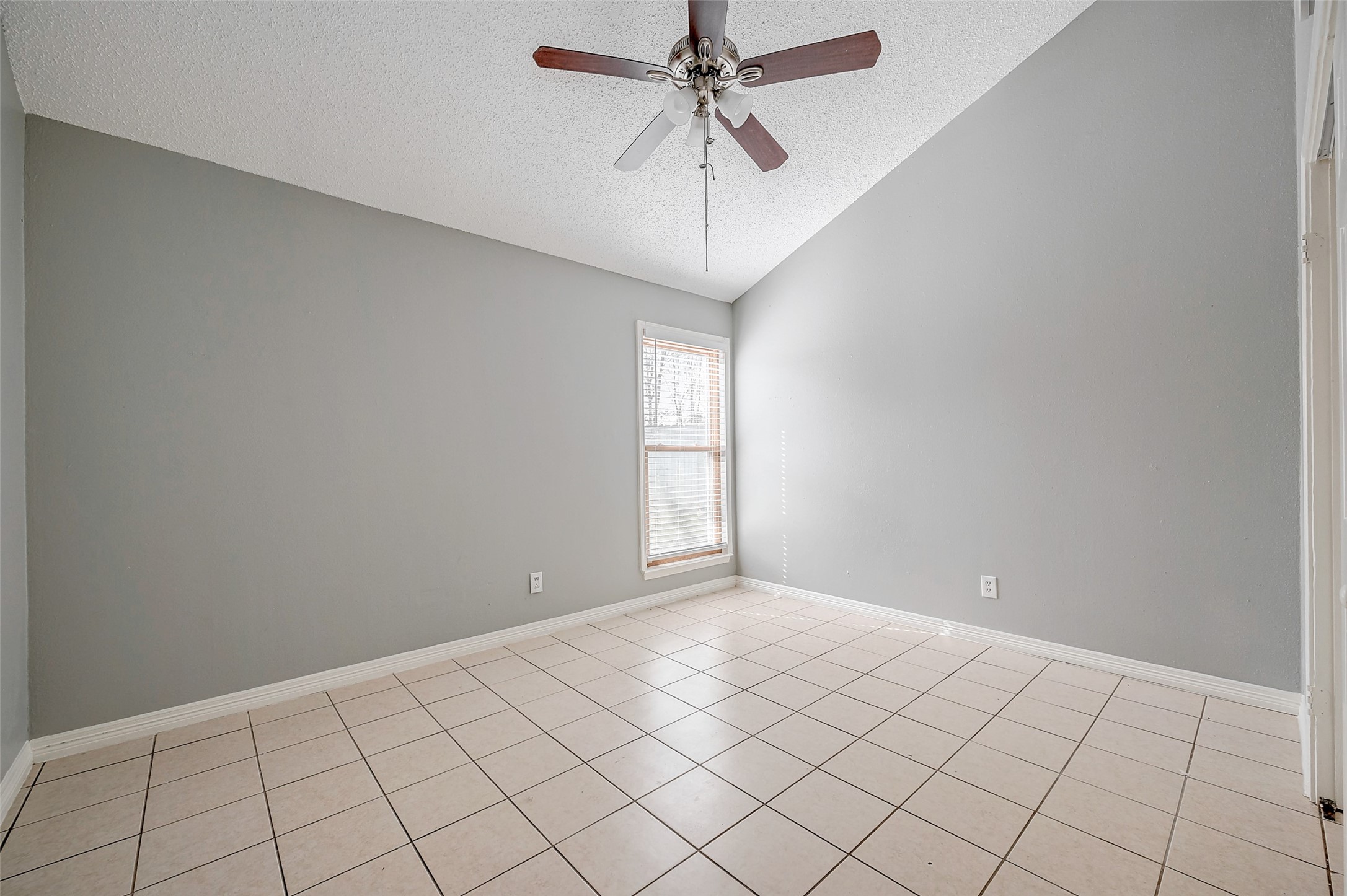 13850 Walnut Hollow Lane Property Photo 19