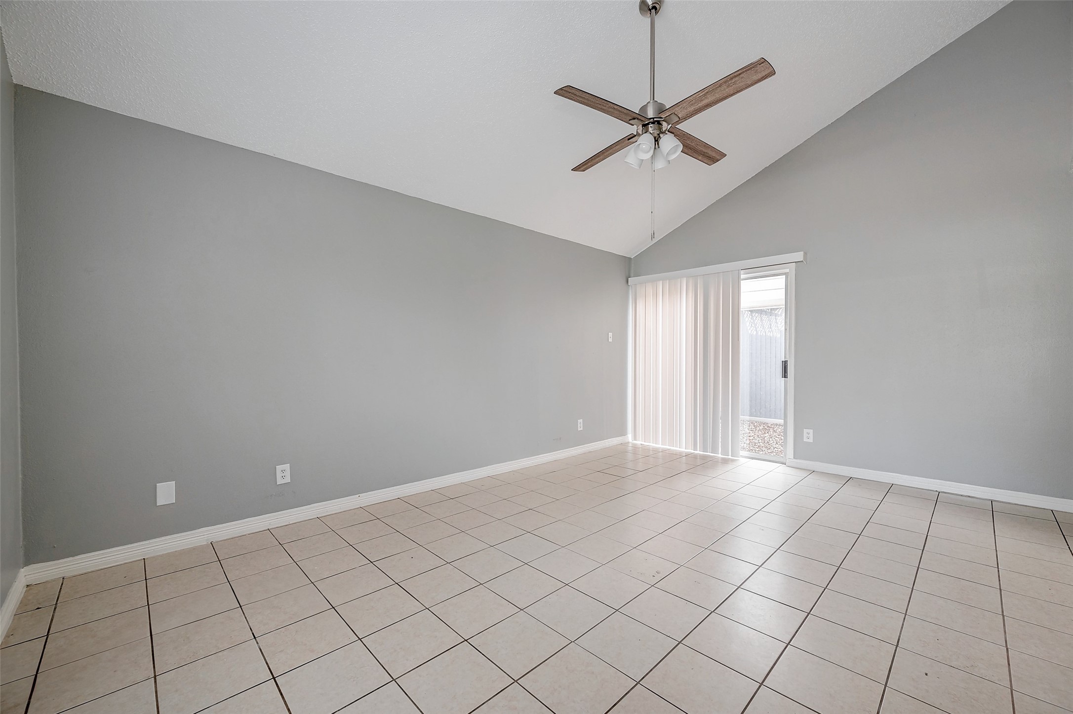 13850 Walnut Hollow Lane Property Photo 24